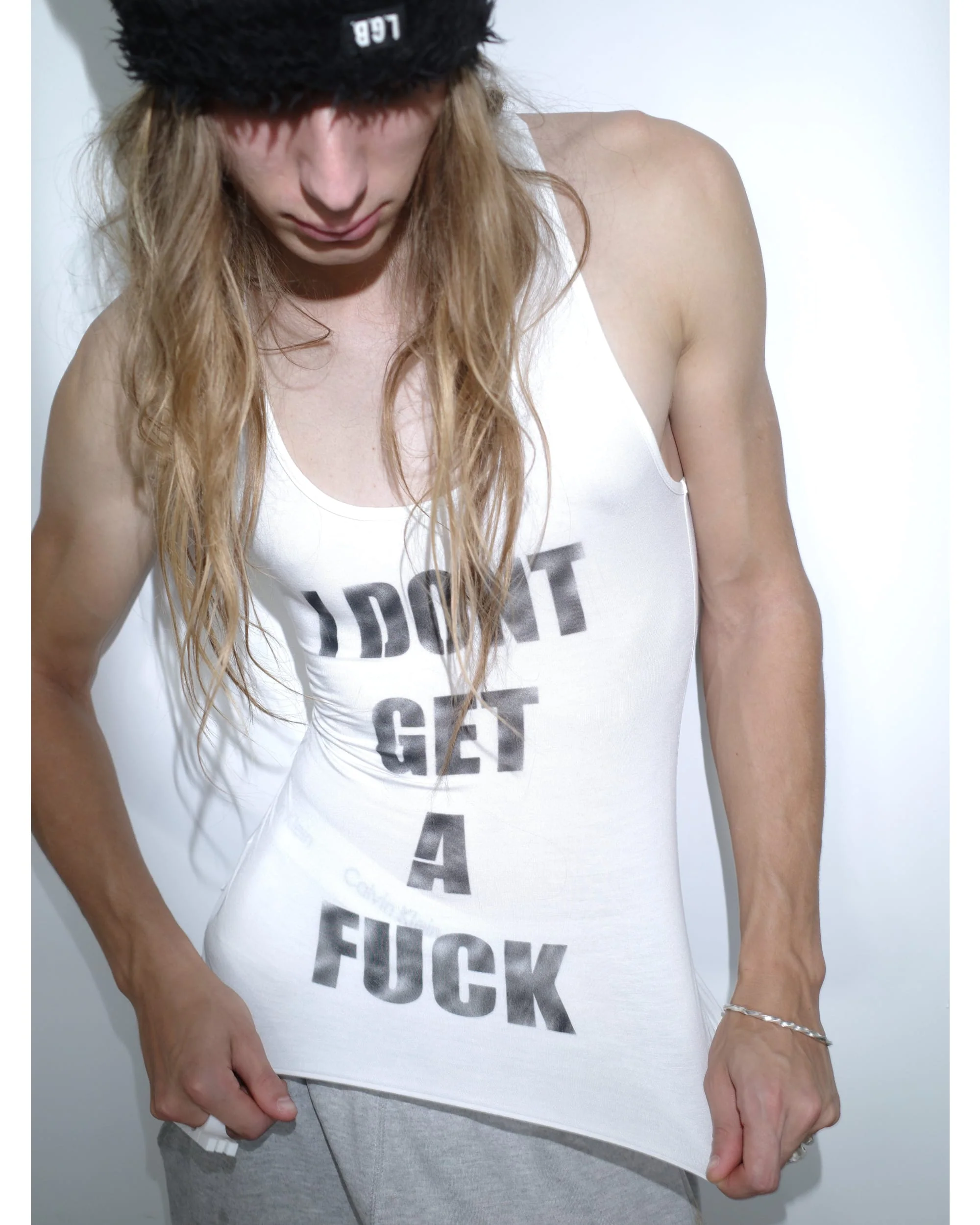 I DONT GIVE/GET A FUCK Spray Tank Top - Image 7