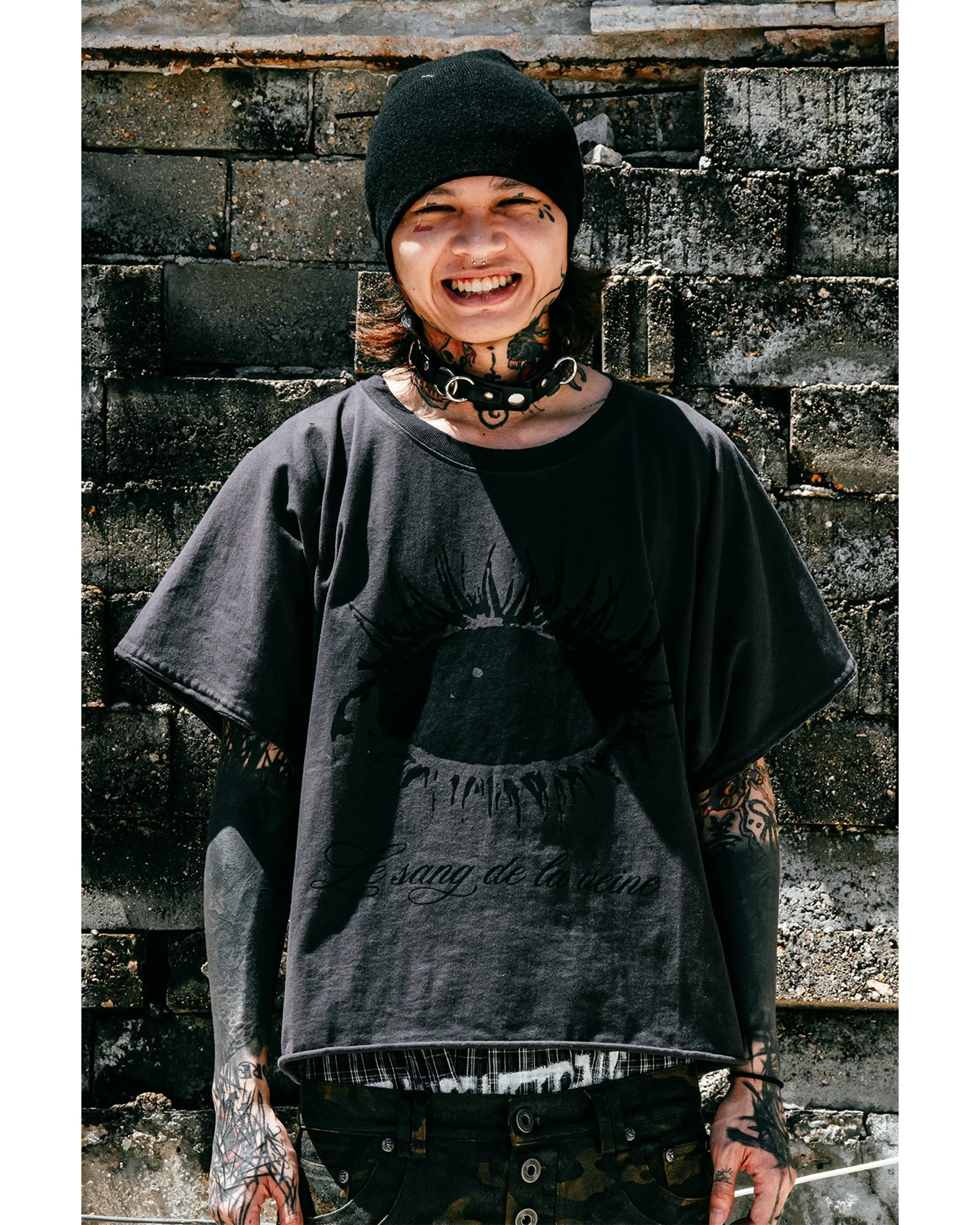 Julien Eye Loose T-shirt in Dark Grey - Image 2