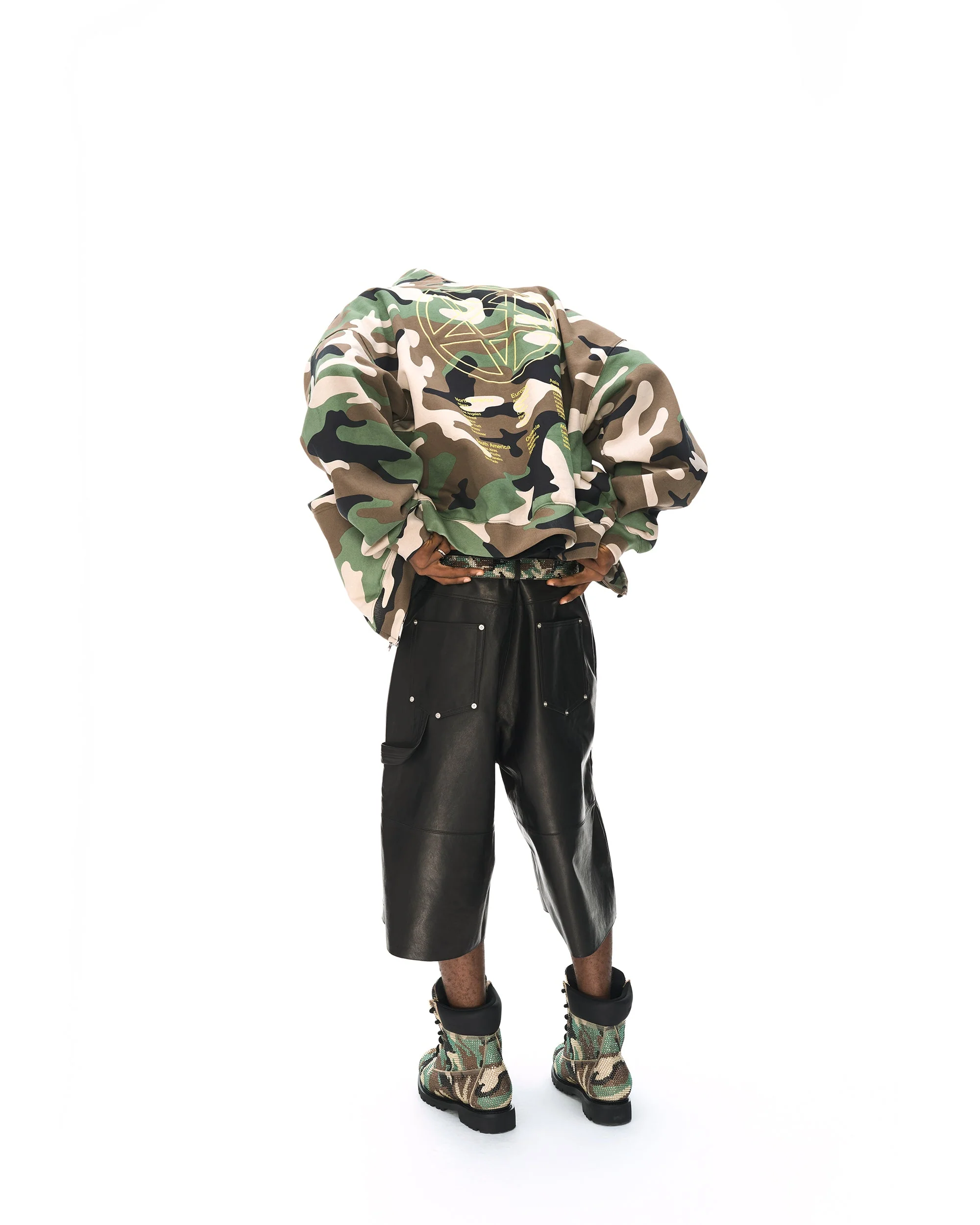 LEATHER BAGGY SHORTS - Image 35