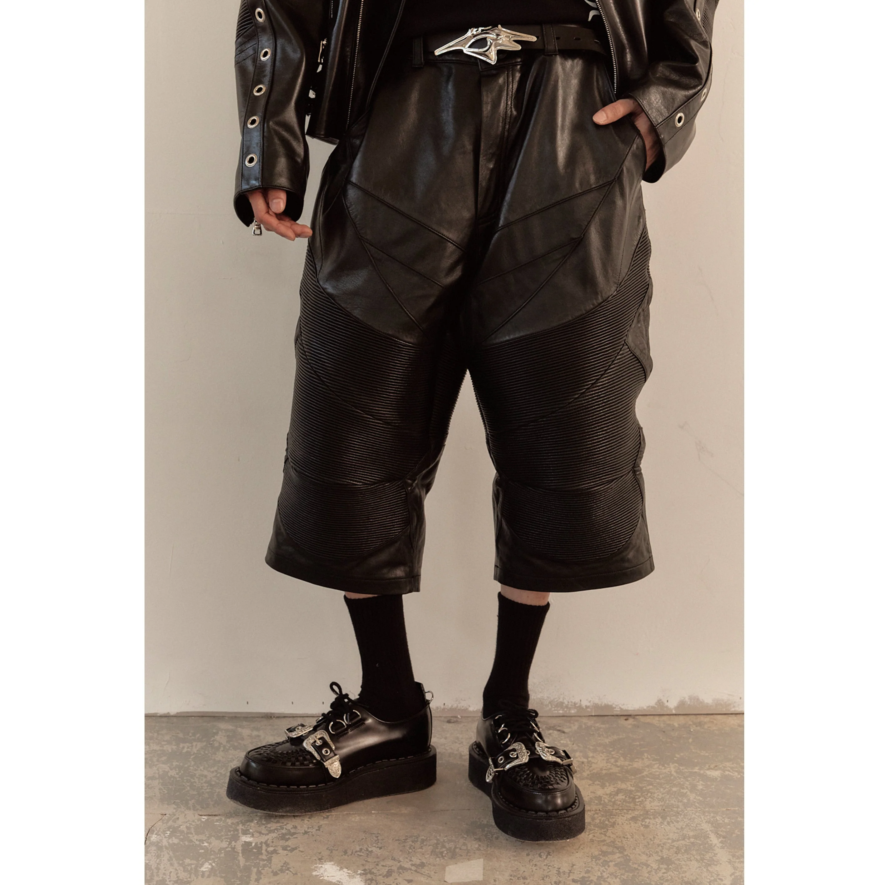 LEATHER BIKER HALF PANTS / BLACK - Image 25