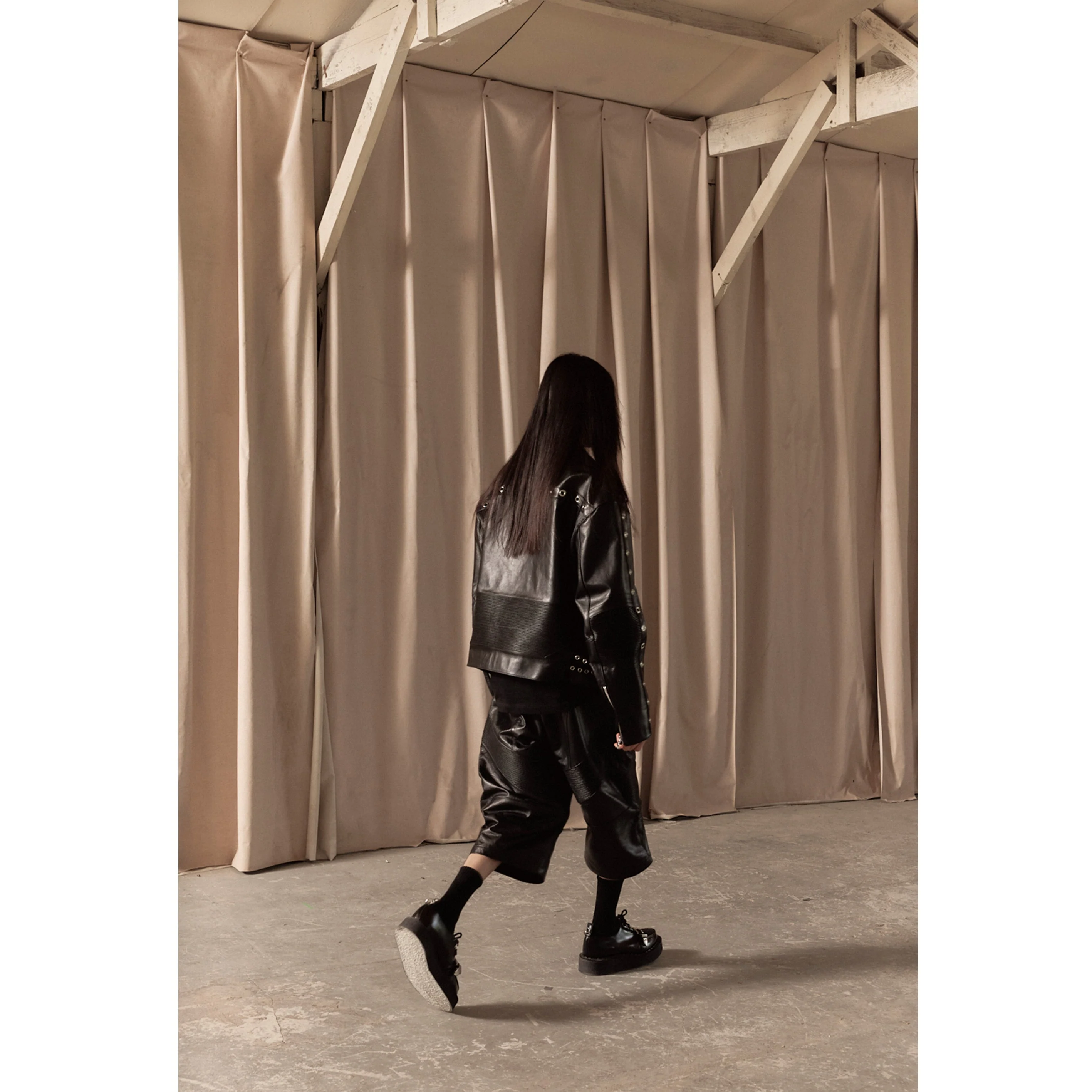 LEATHER BIKER HALF PANTS / BLACK - Image 28
