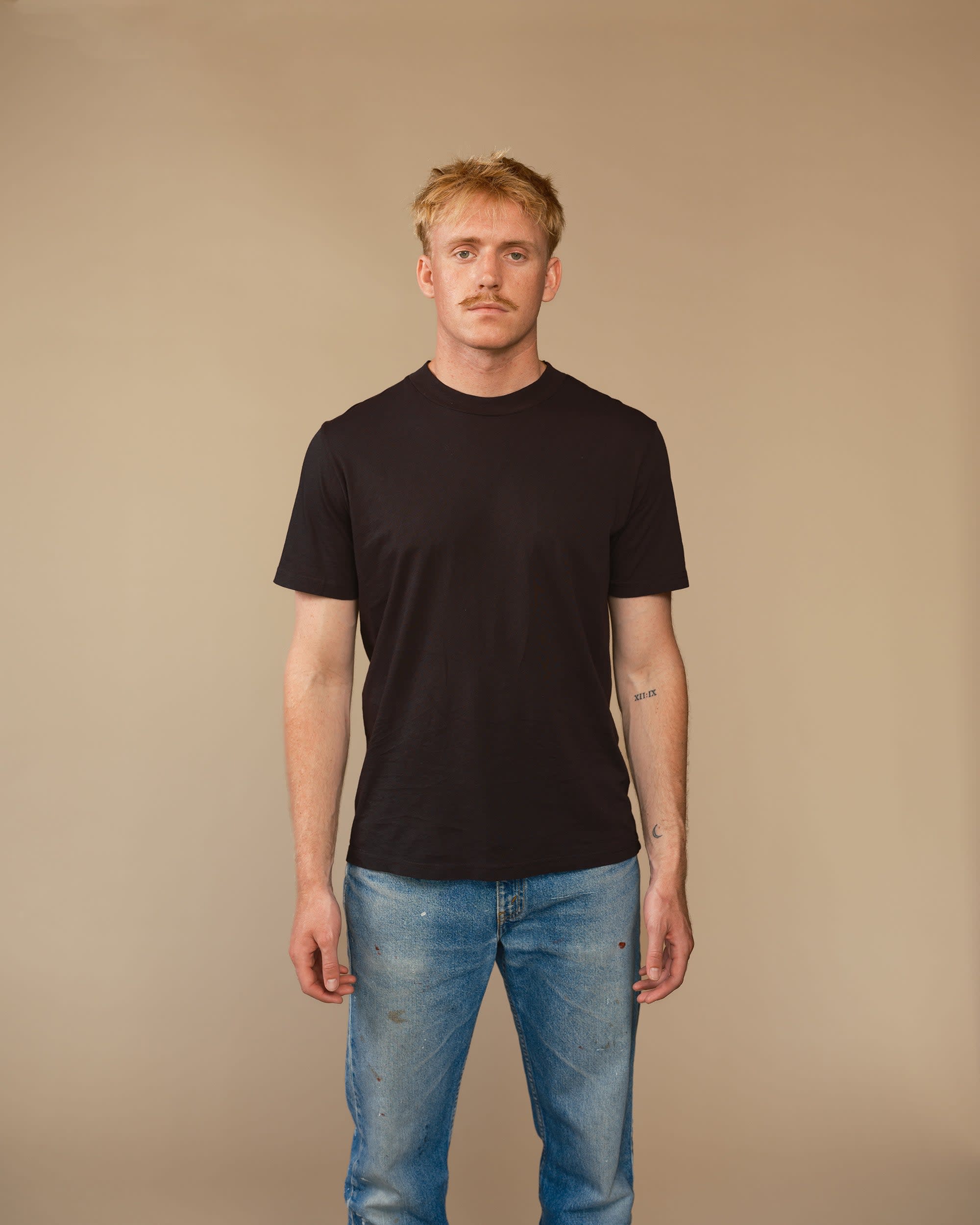 Lightweight T-Shirt - Image 5