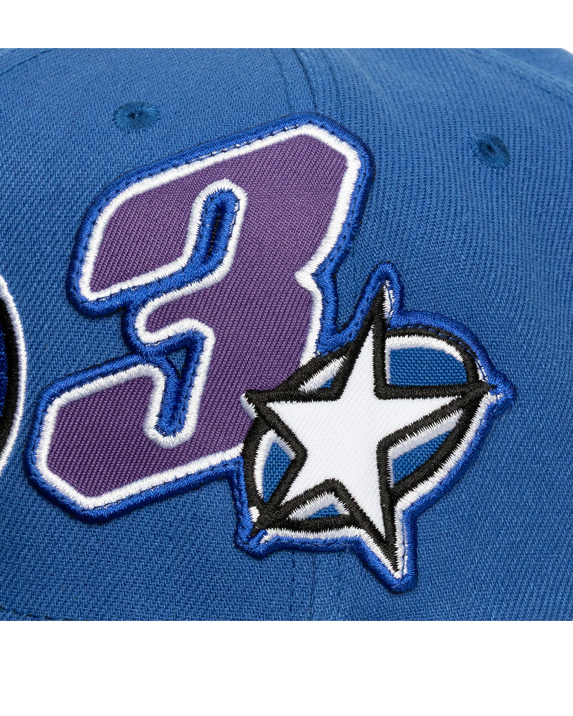 Mitchell & Ness x Billie Eilish Dallas Mavericks NBA B.E. Patch Snapback - Image 6