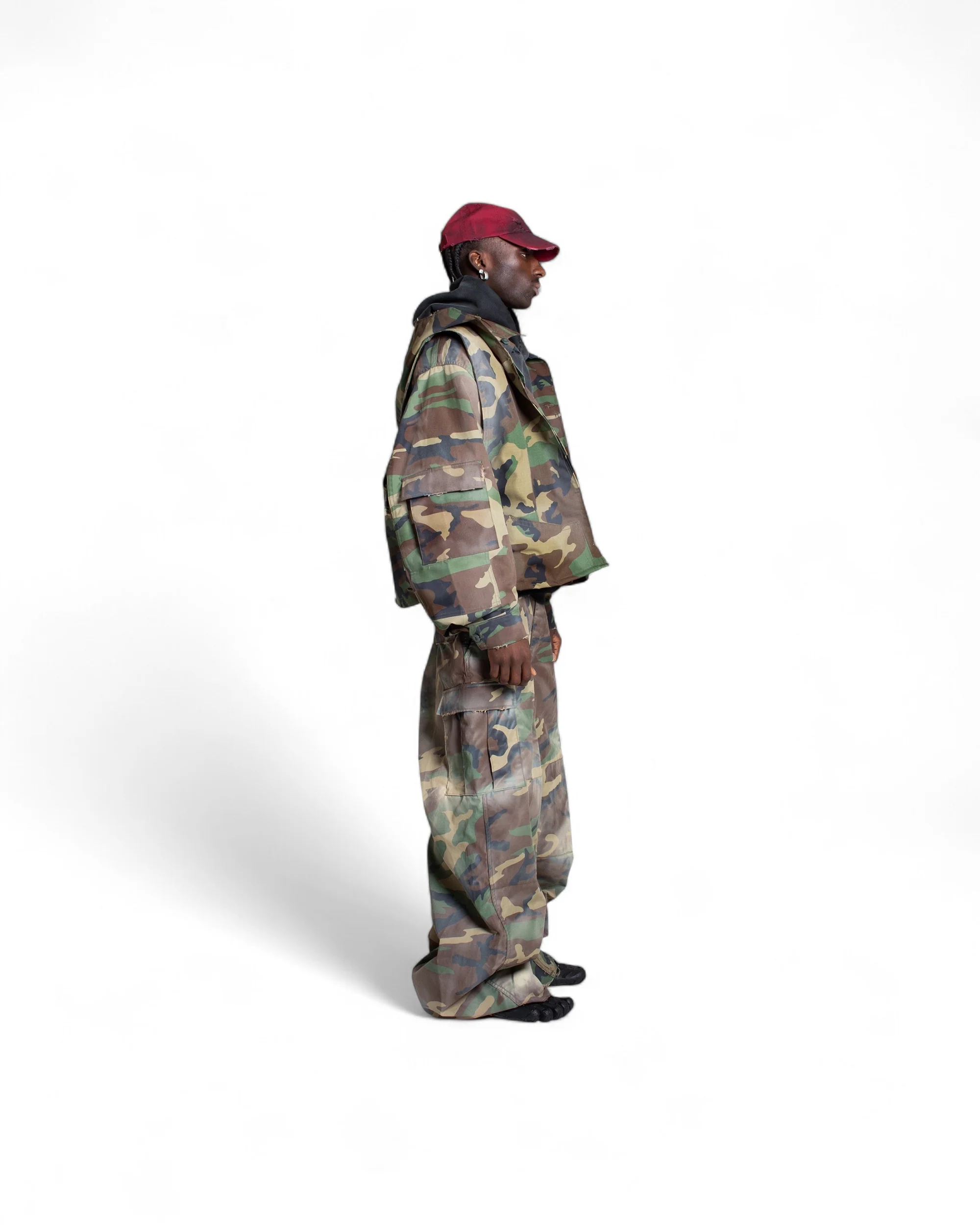 MUD WASHED CAMO CARGO PANTS - Image 4