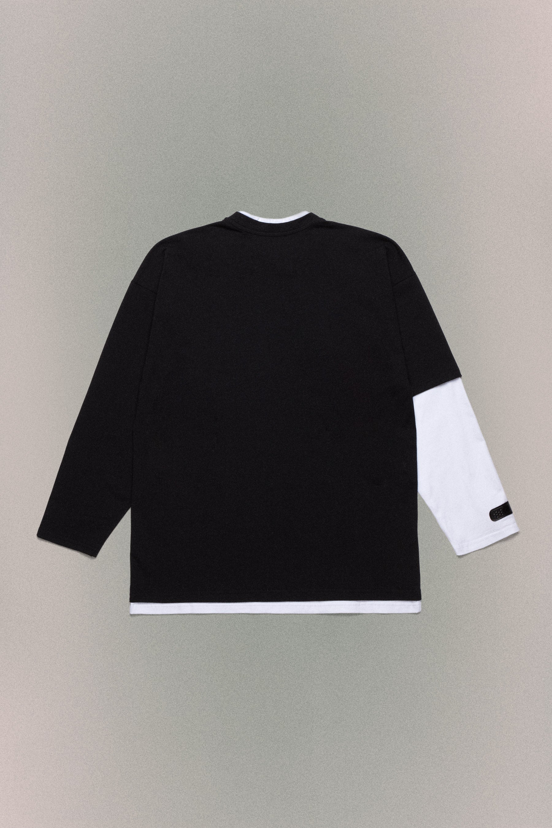 No Name A Tee - Black/White - Image 9