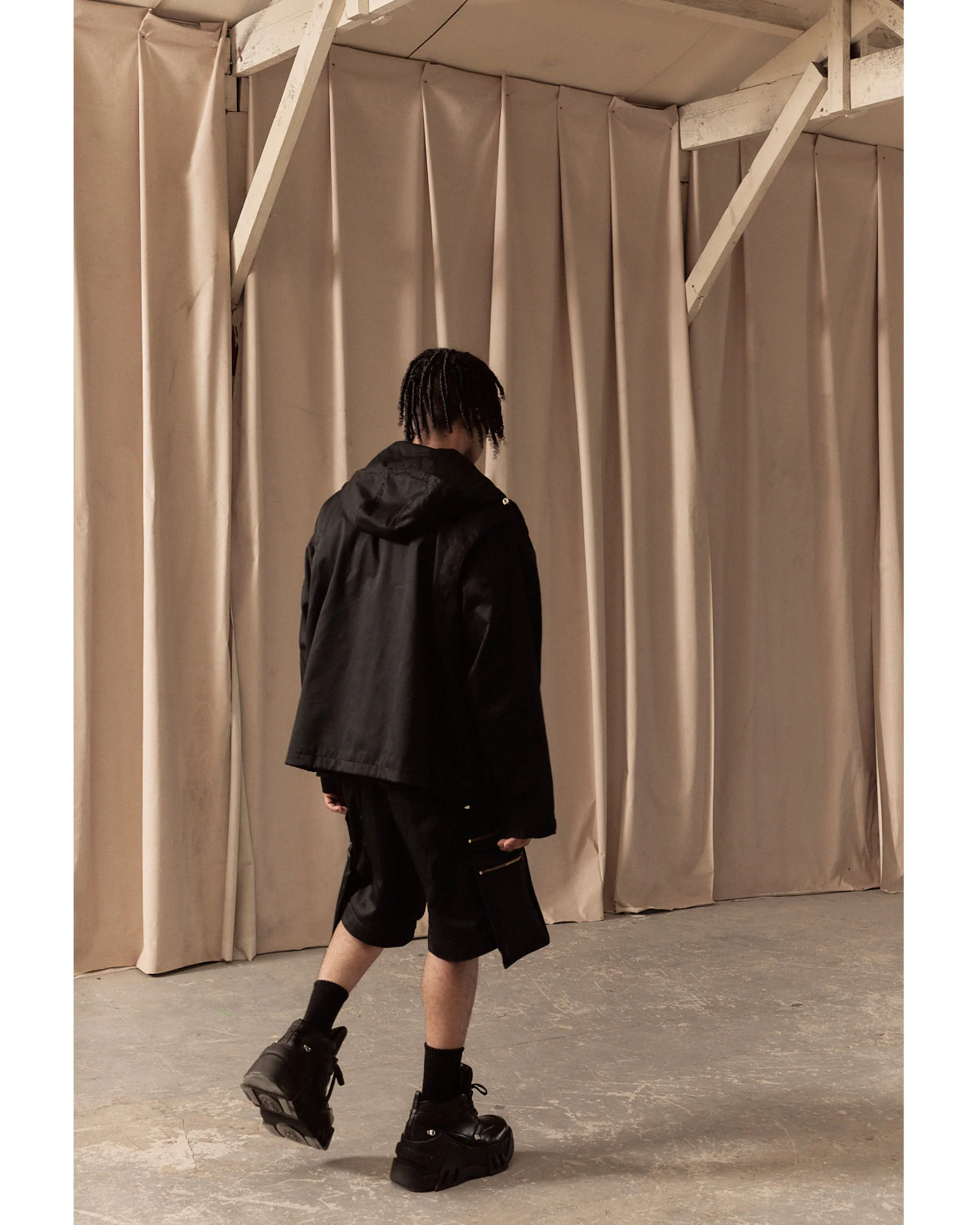 OVERSIZED HOOD JACKET / BLACK - Image 9