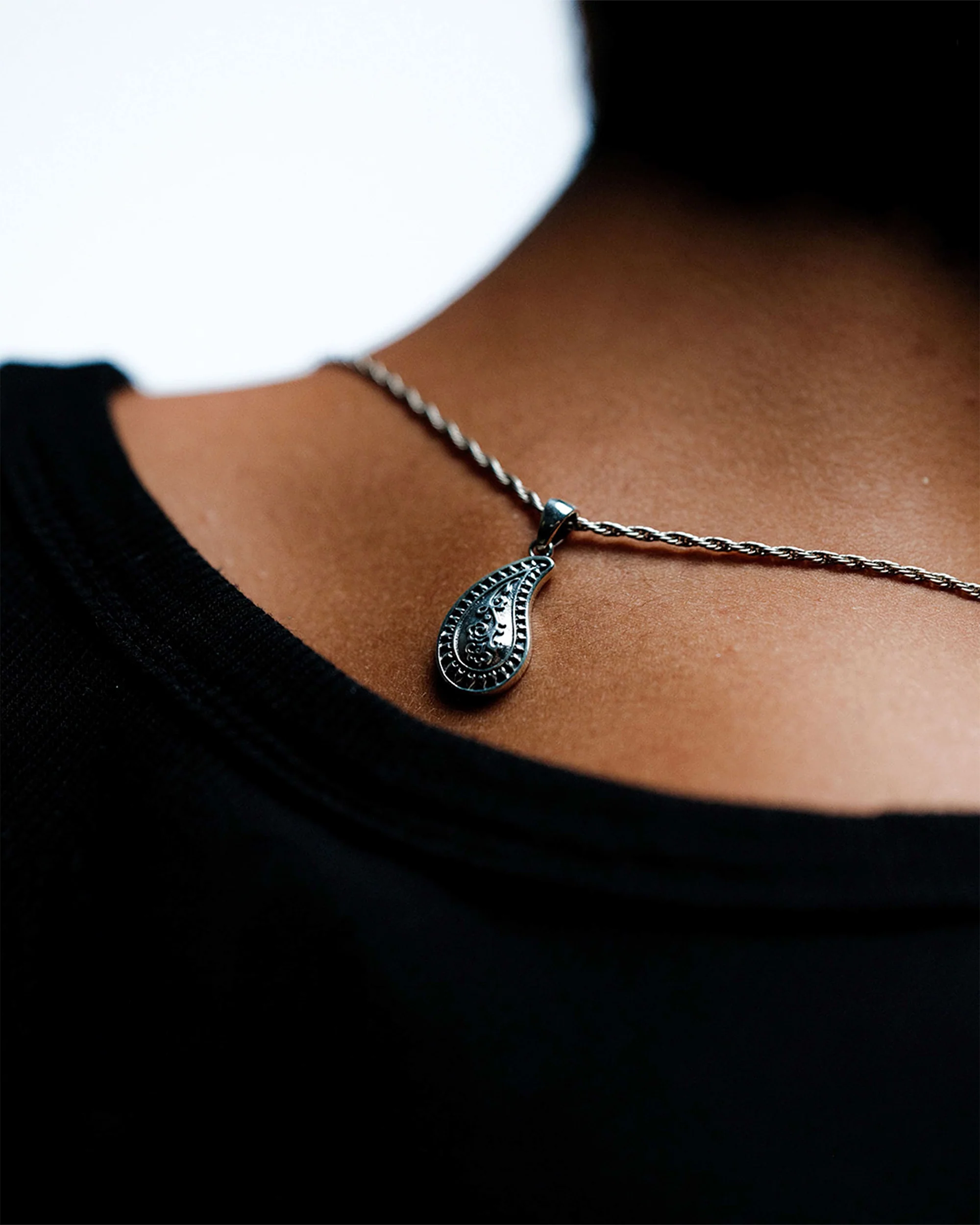 PAISLEY CHARM NECKLACE - Image 6