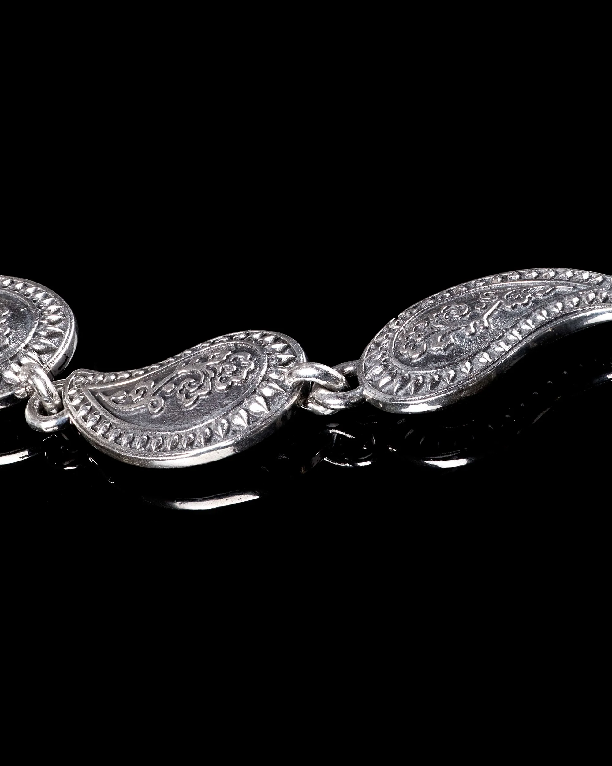 PAISLEY REPEATING BRACELET - Image 4
