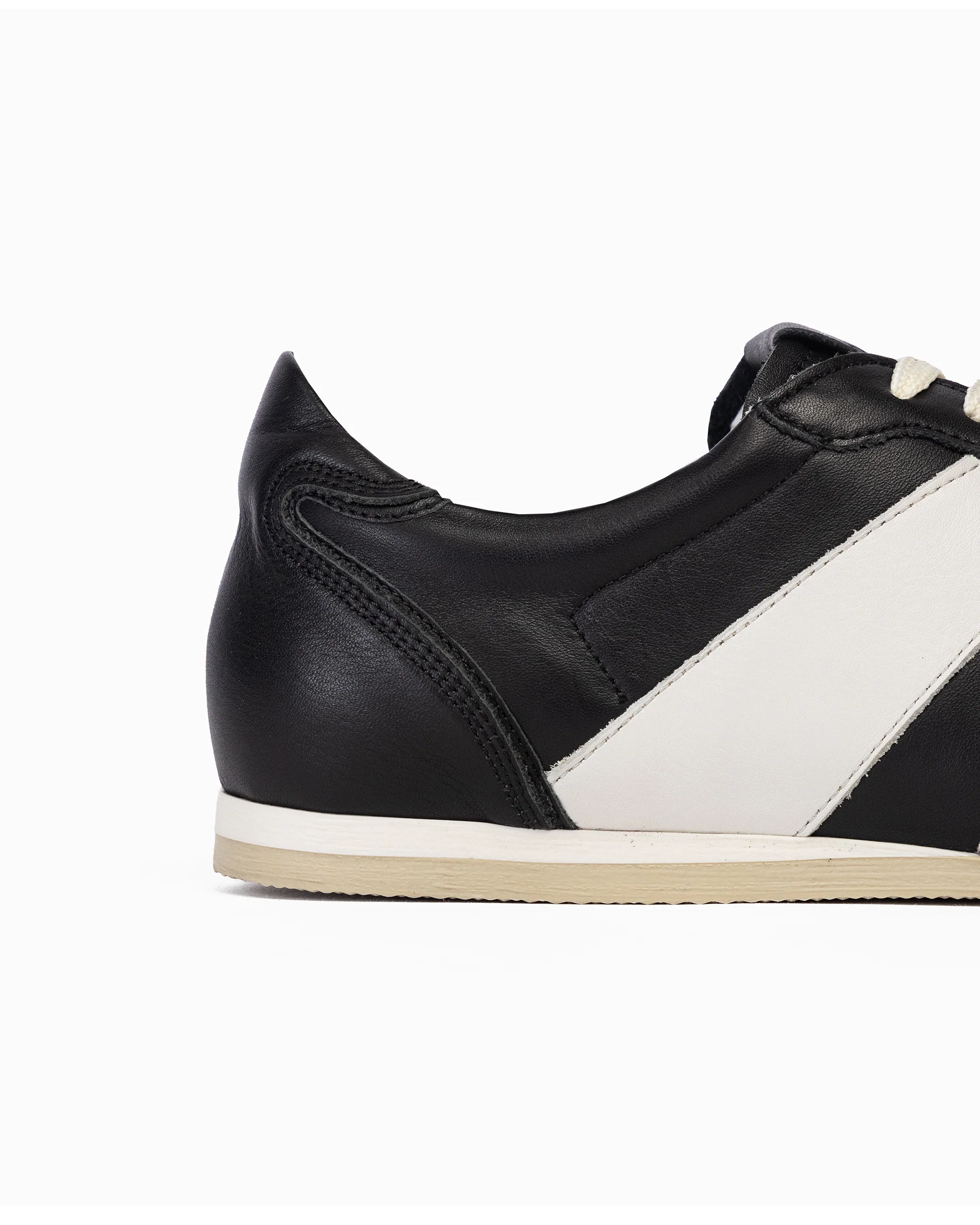 Pista - Nero & Bianco - Image 3