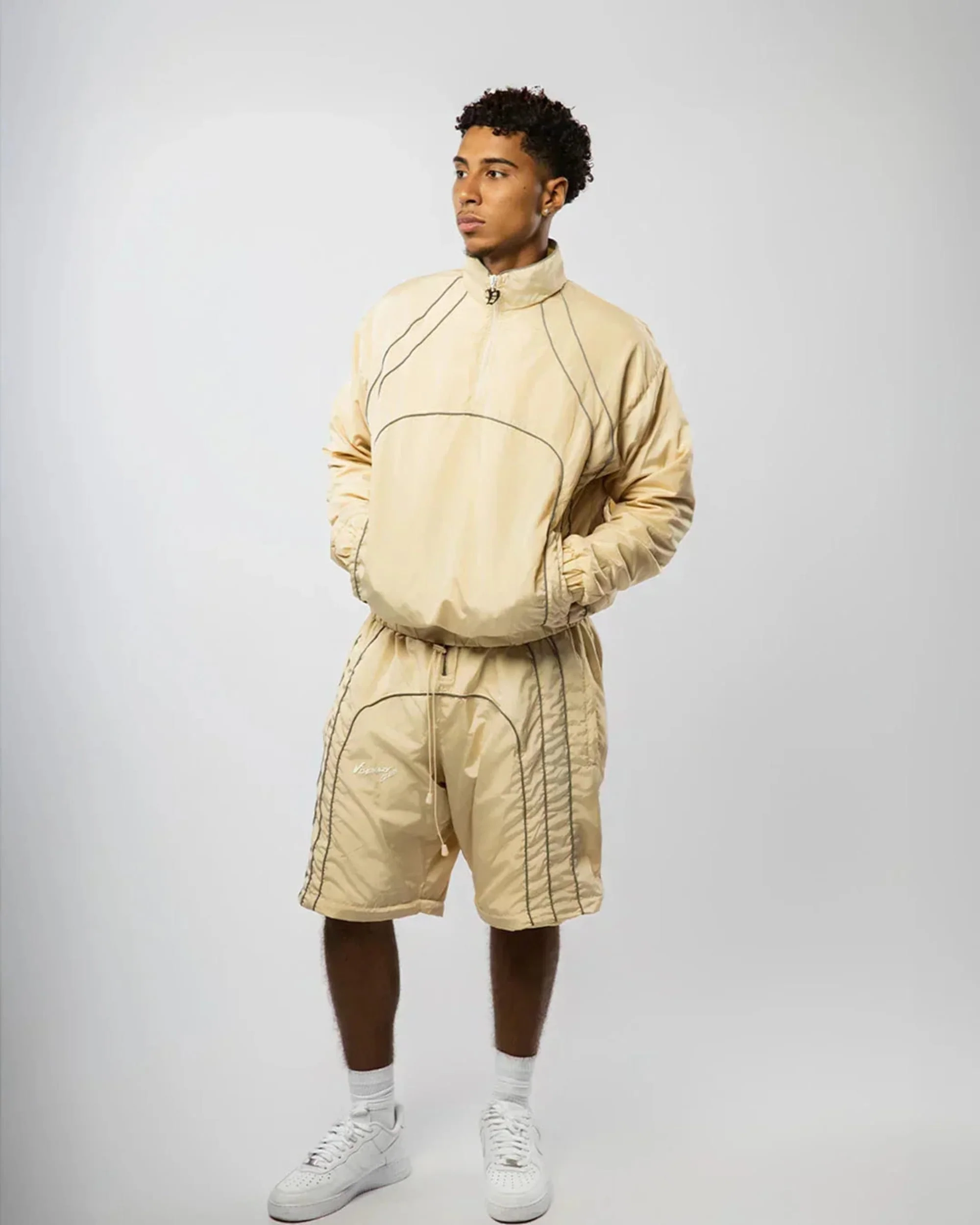 “RADIANT AURA” NYLON CONVERTIBLE PANTS (SAND) - Image 4
