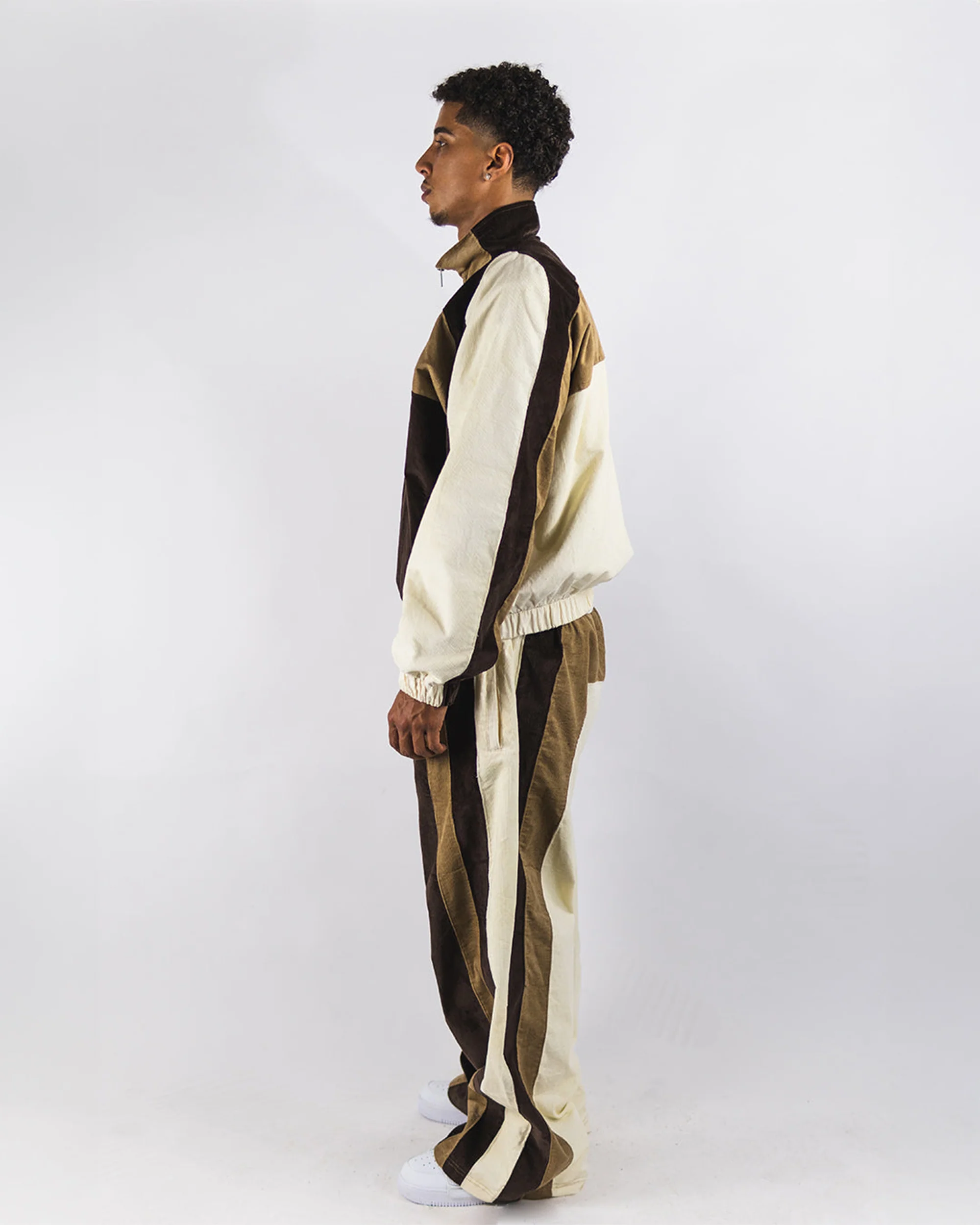 "RADIANT AURA" WIDE LEG SWEATS (CARAMEL MOCHA) - Image 5