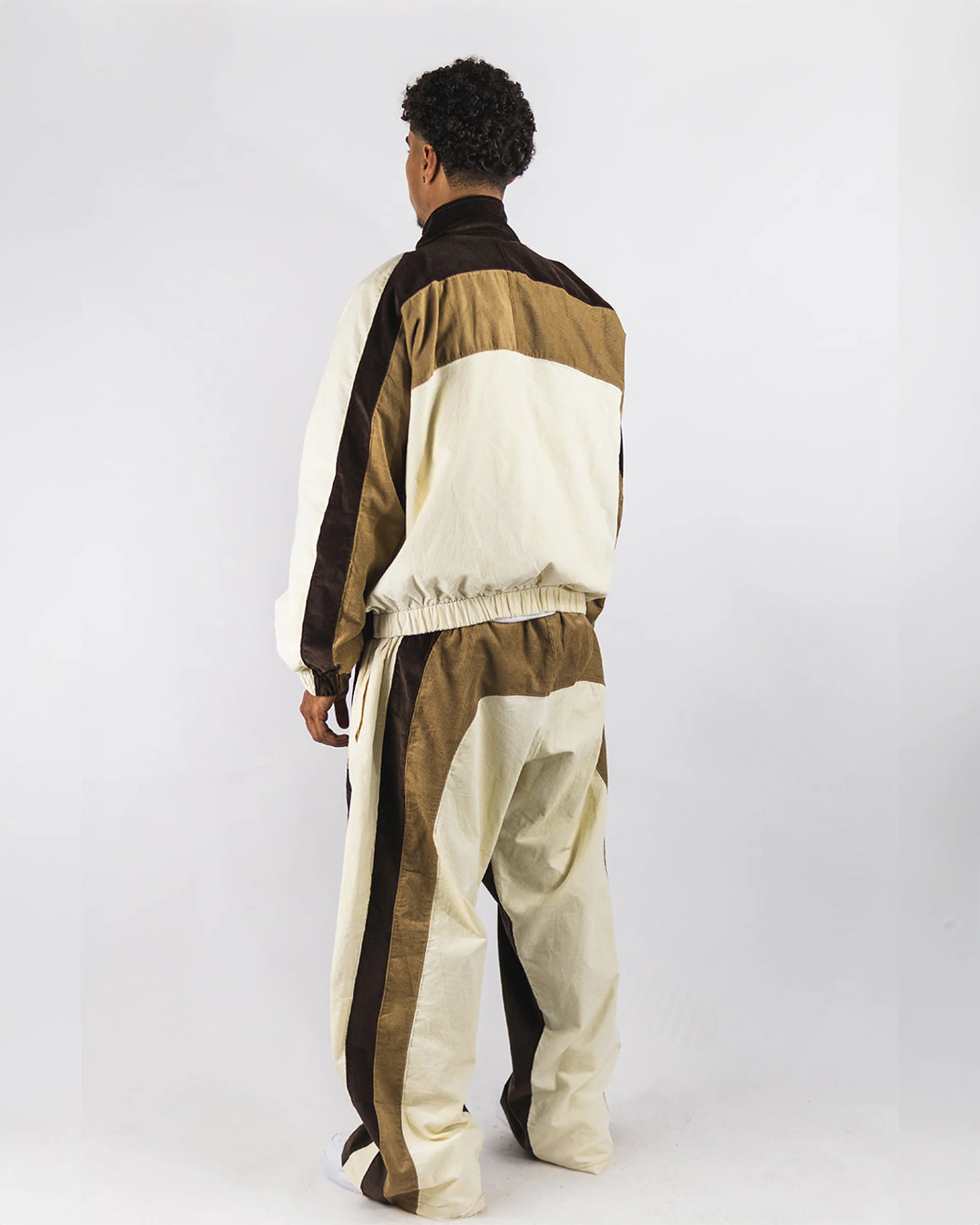 "RADIANT AURA" WIDE LEG SWEATS (CARAMEL MOCHA) - Image 6