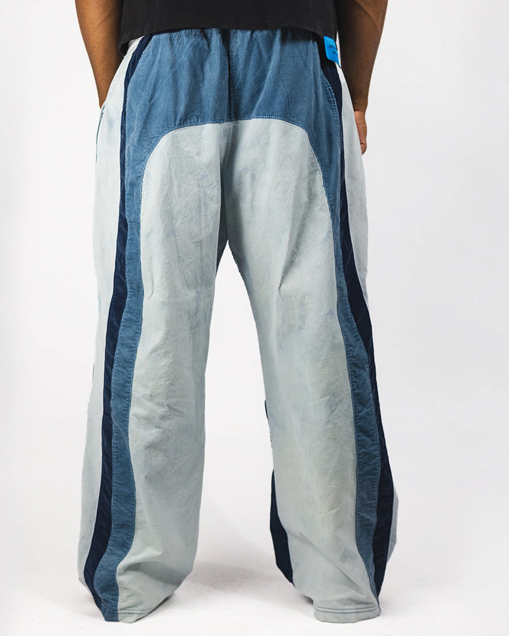 "RADIANT AURA" WIDE LEG SWEATS (COASTAL WAVES) - Image 4