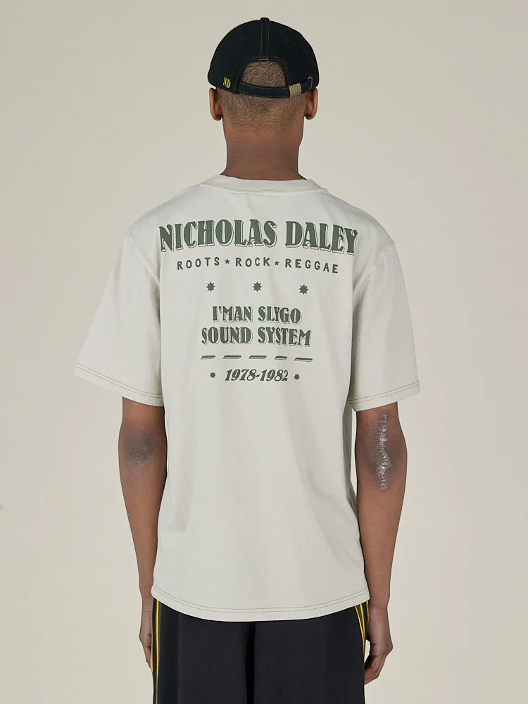 ROOTS ROCK REGGAE TEE - SILVER - Image 6