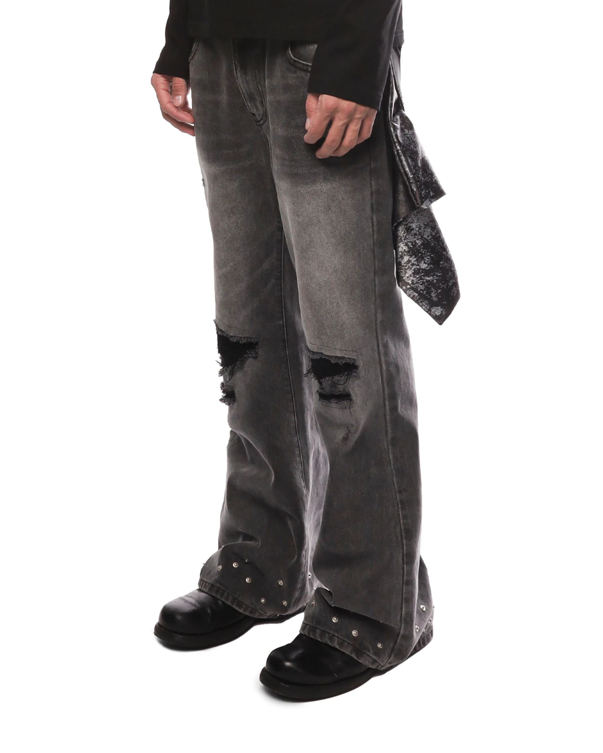 SERPENT FLARE DENIM in GREY - Image 5