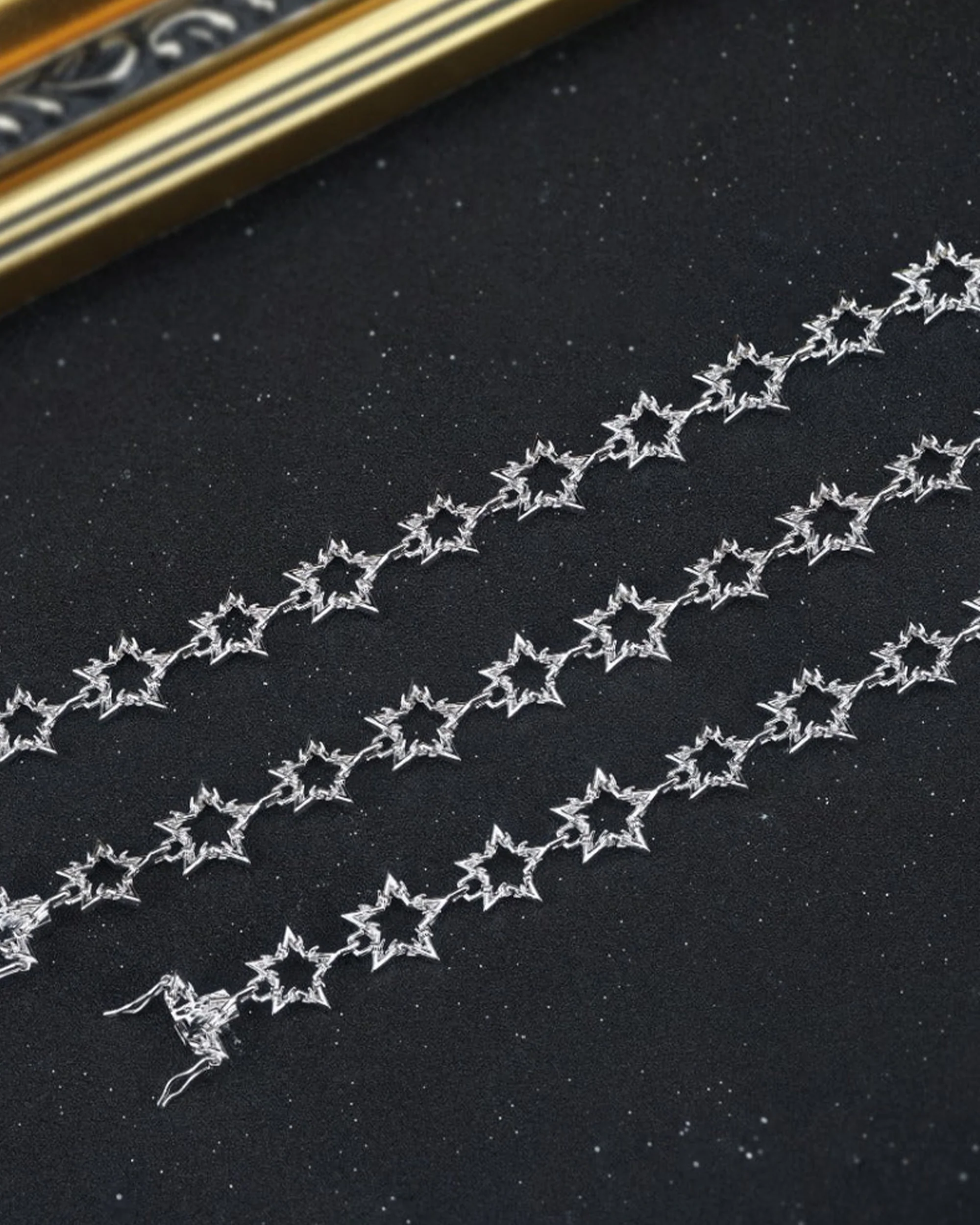 SILVER BARBWIRE STAR BRACELET - Image 3