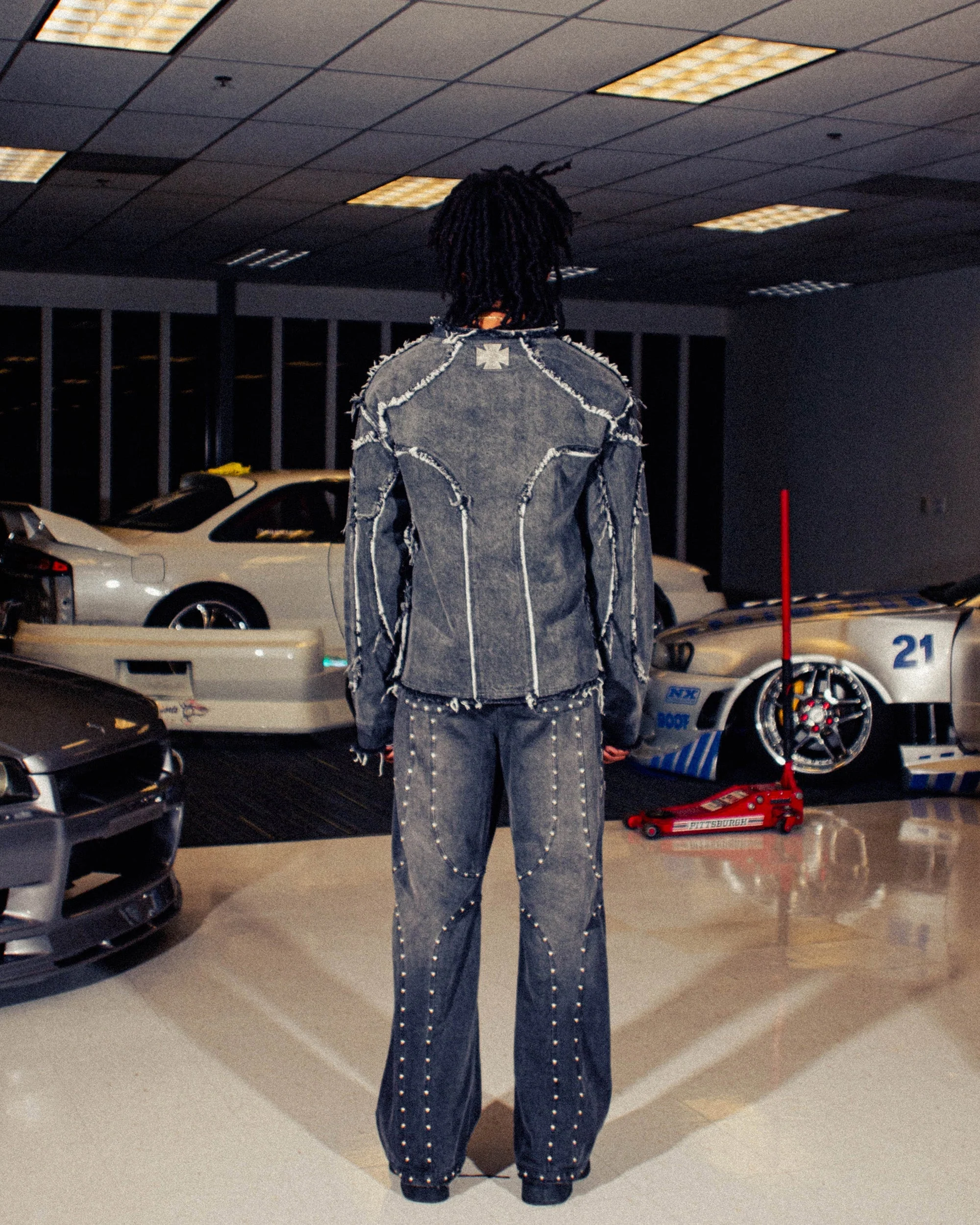 Star-Bolt Denim Jeans - Image 11