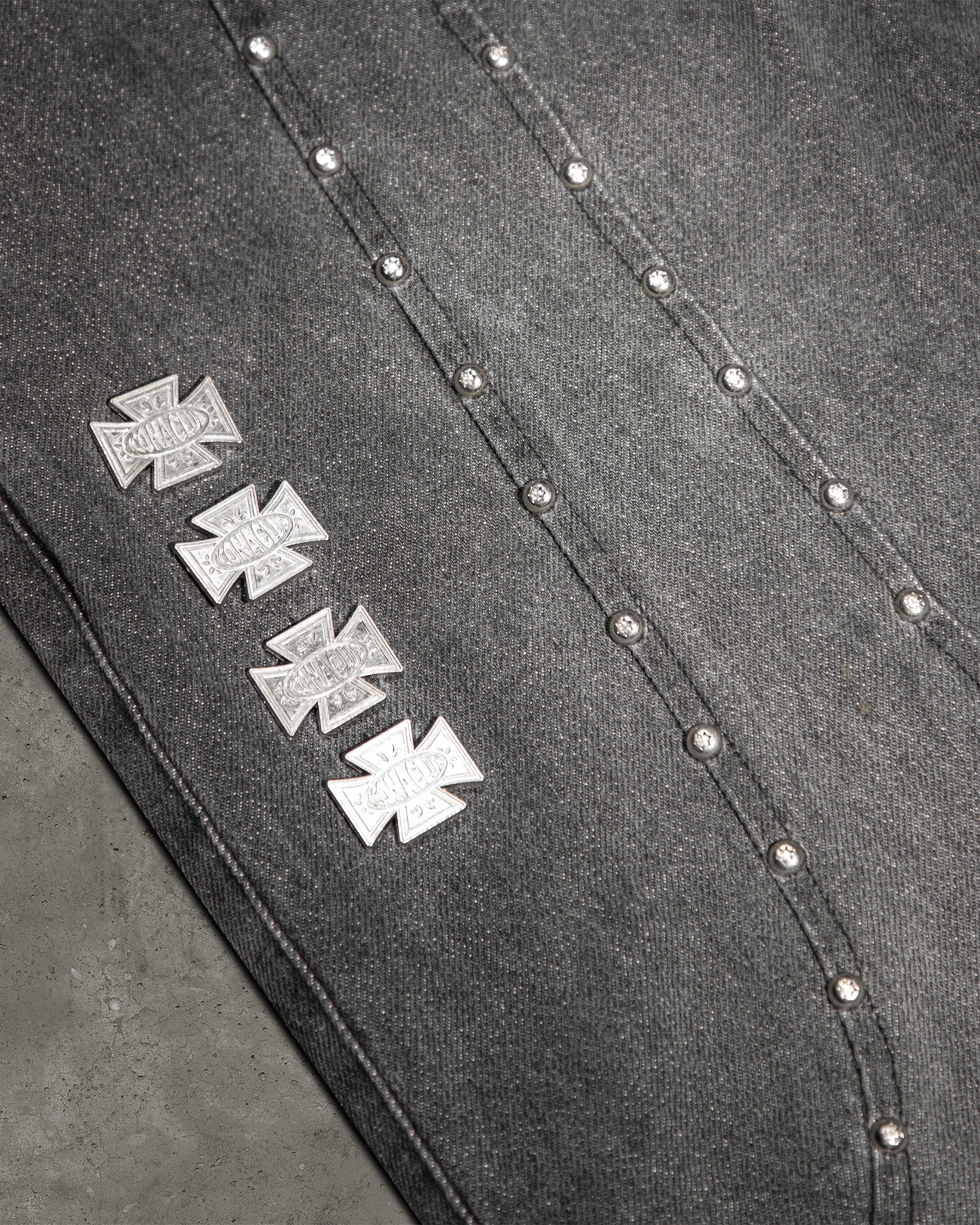 Star-Bolt Denim Jeans - Image 4