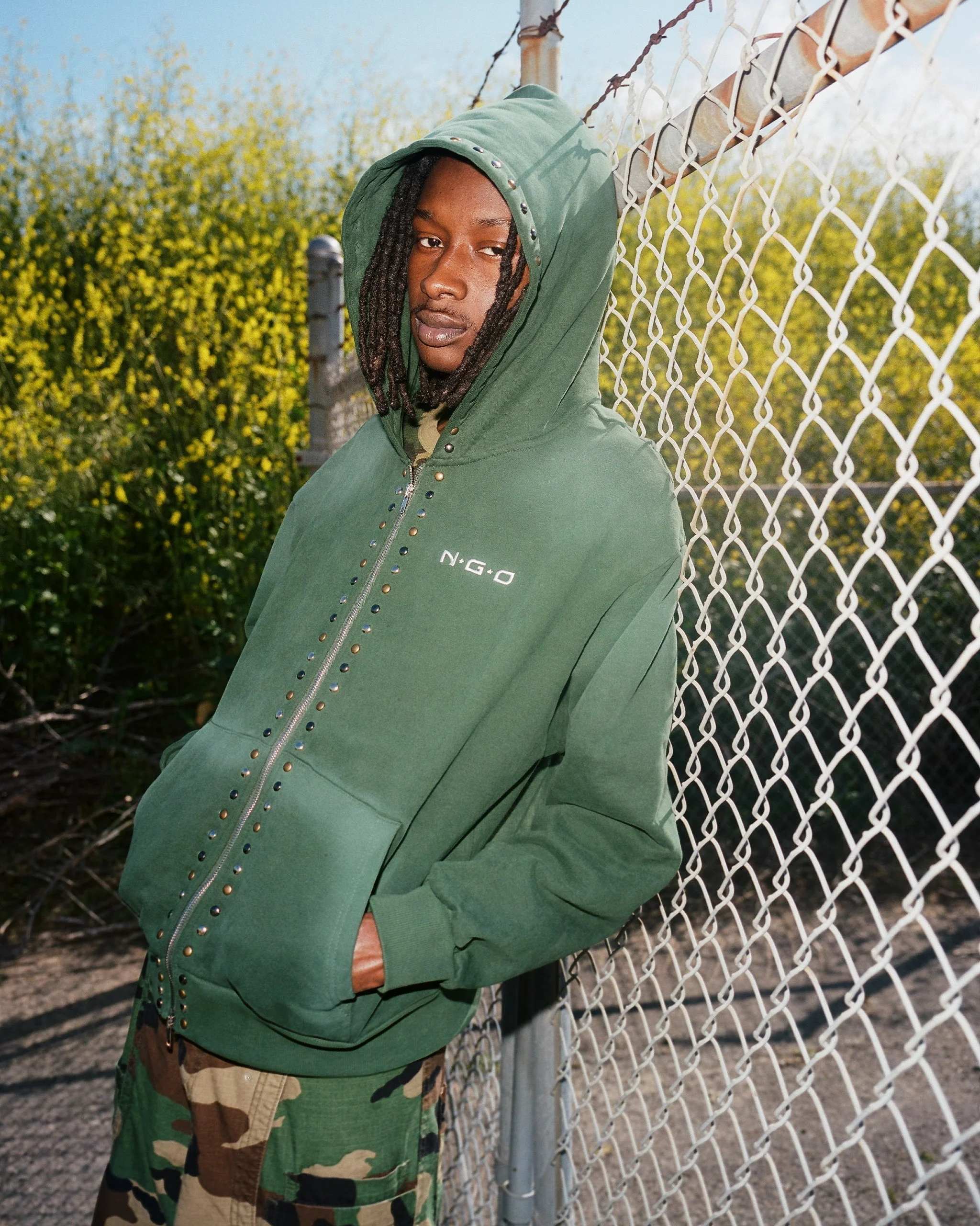 STUDDED GREEN ZIP UP HOODIE - Image 4