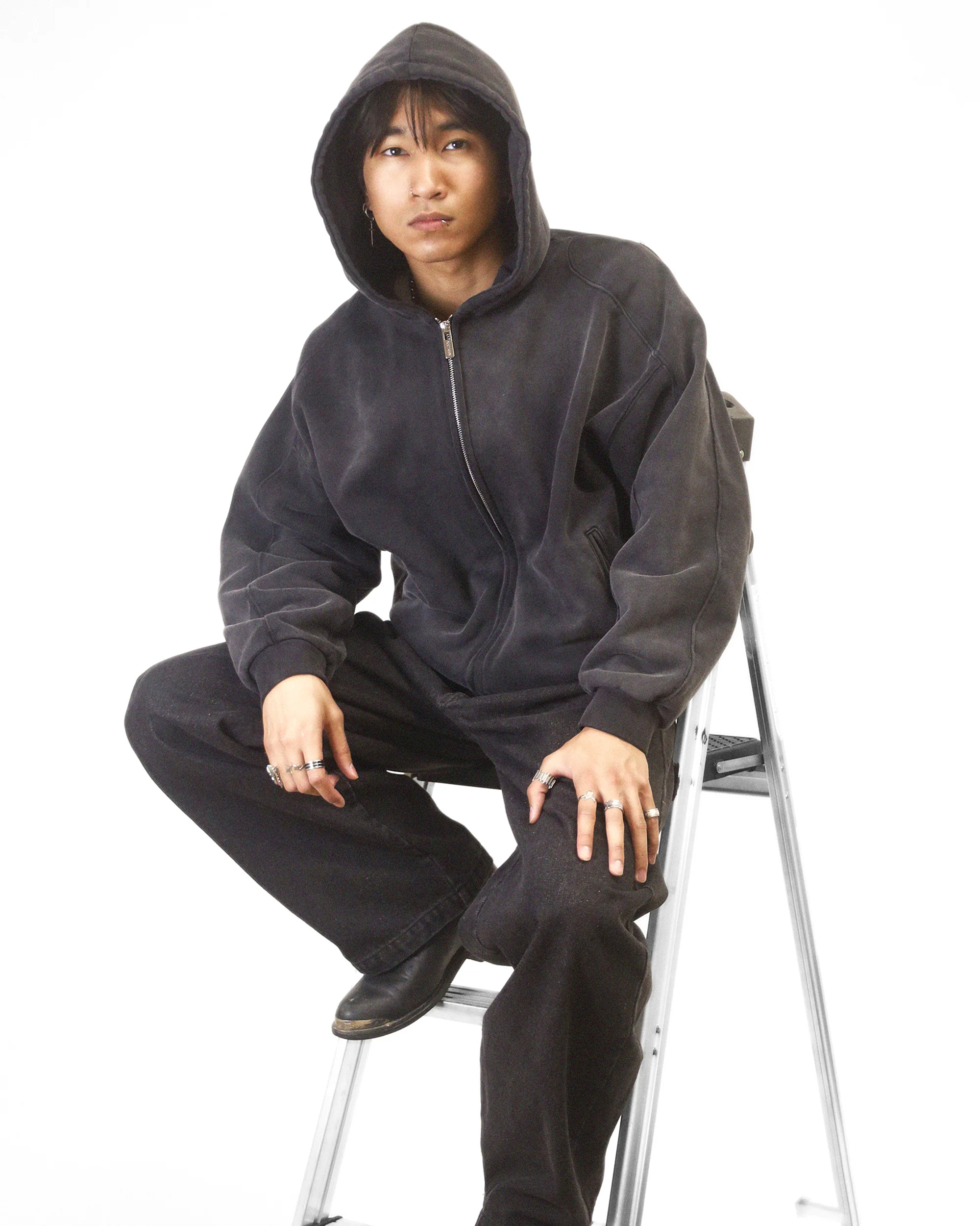 SUNFADED BLACK ZIP UP HOODIE - Image 8