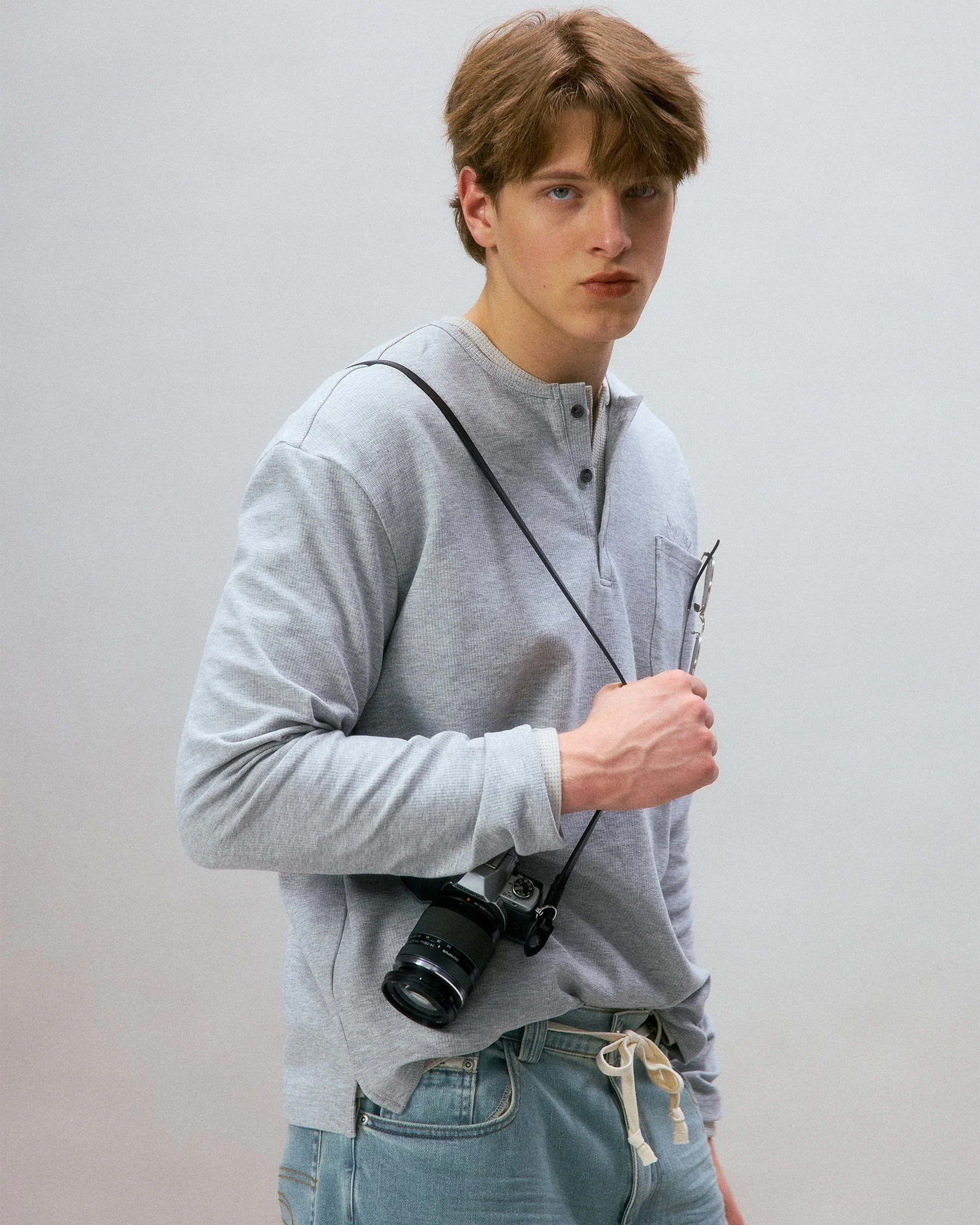T4_GRY_LONGSLEEVES_250G - Image 6