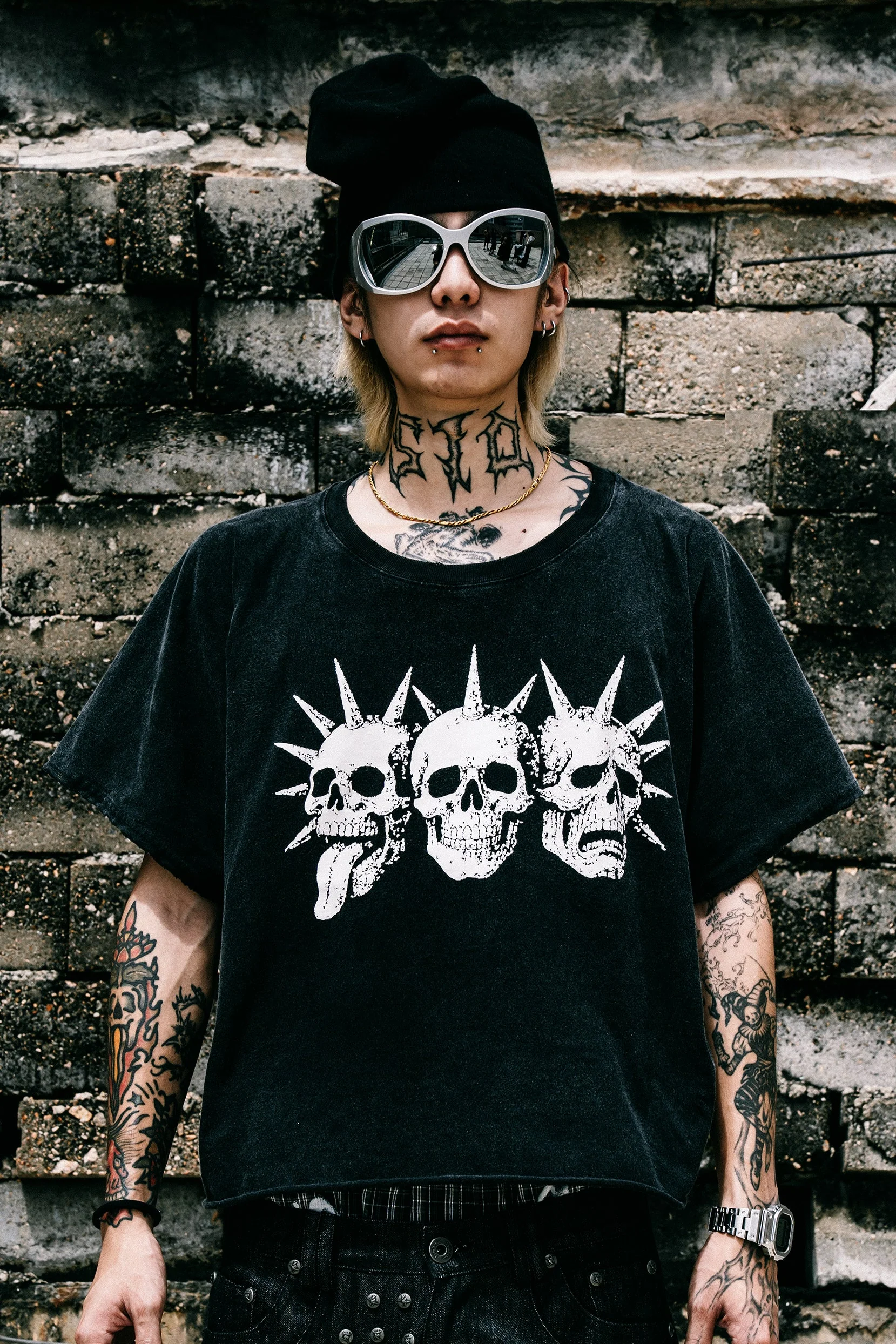 Tavius 3 Faces Loose T-shirt in Washed Black - Image 3