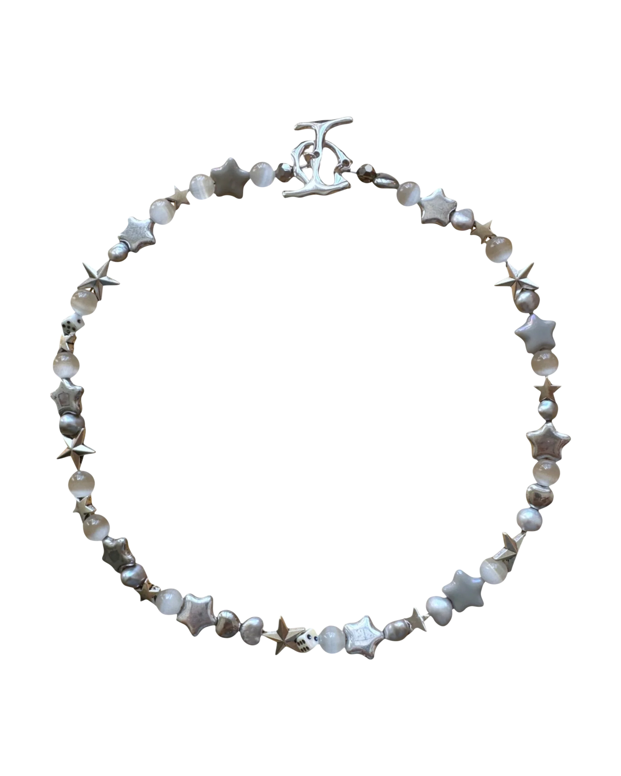 the hua necklace