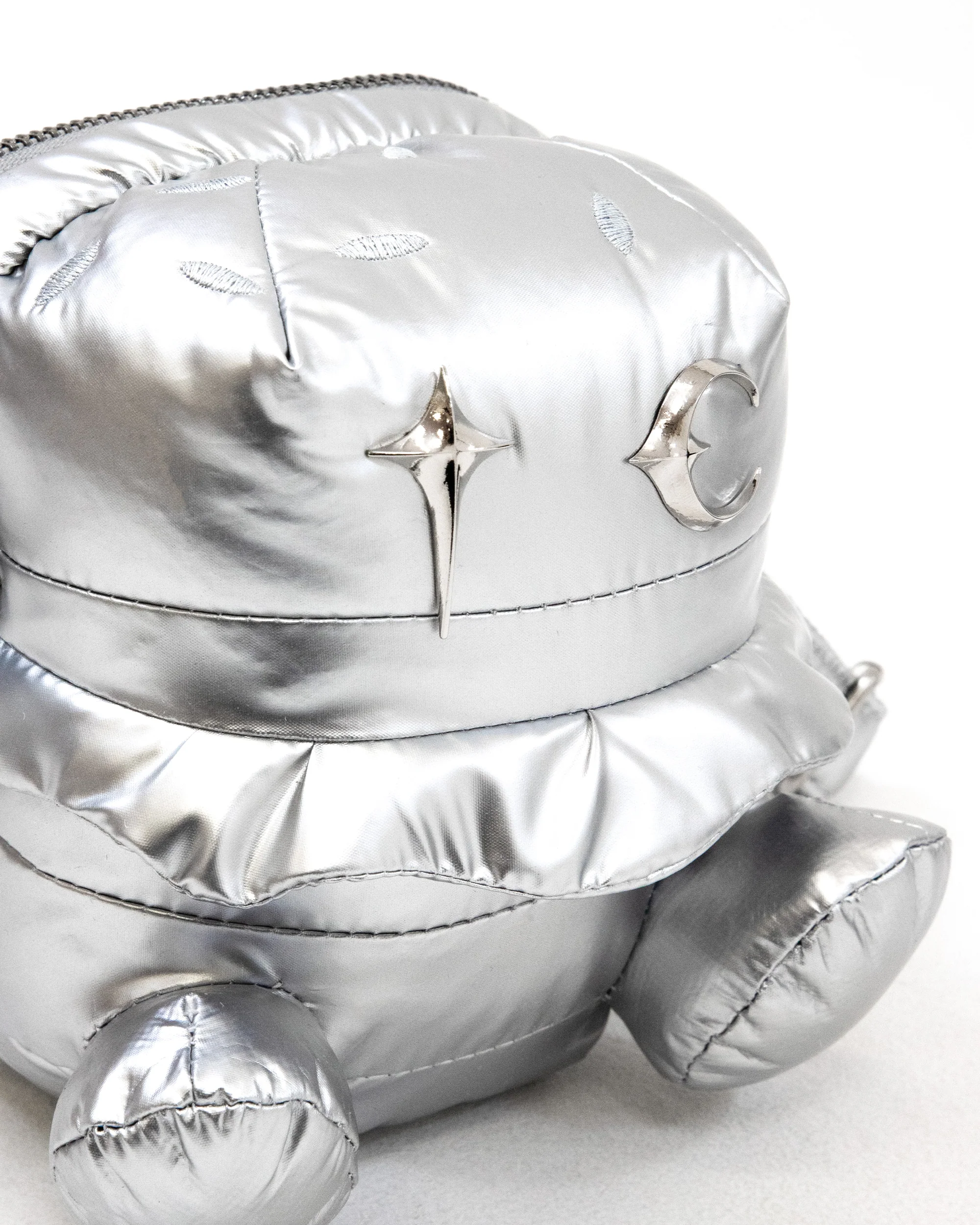 THUG CLUB x VANDYTHEPINK Burger Bag - Silver - Image 3