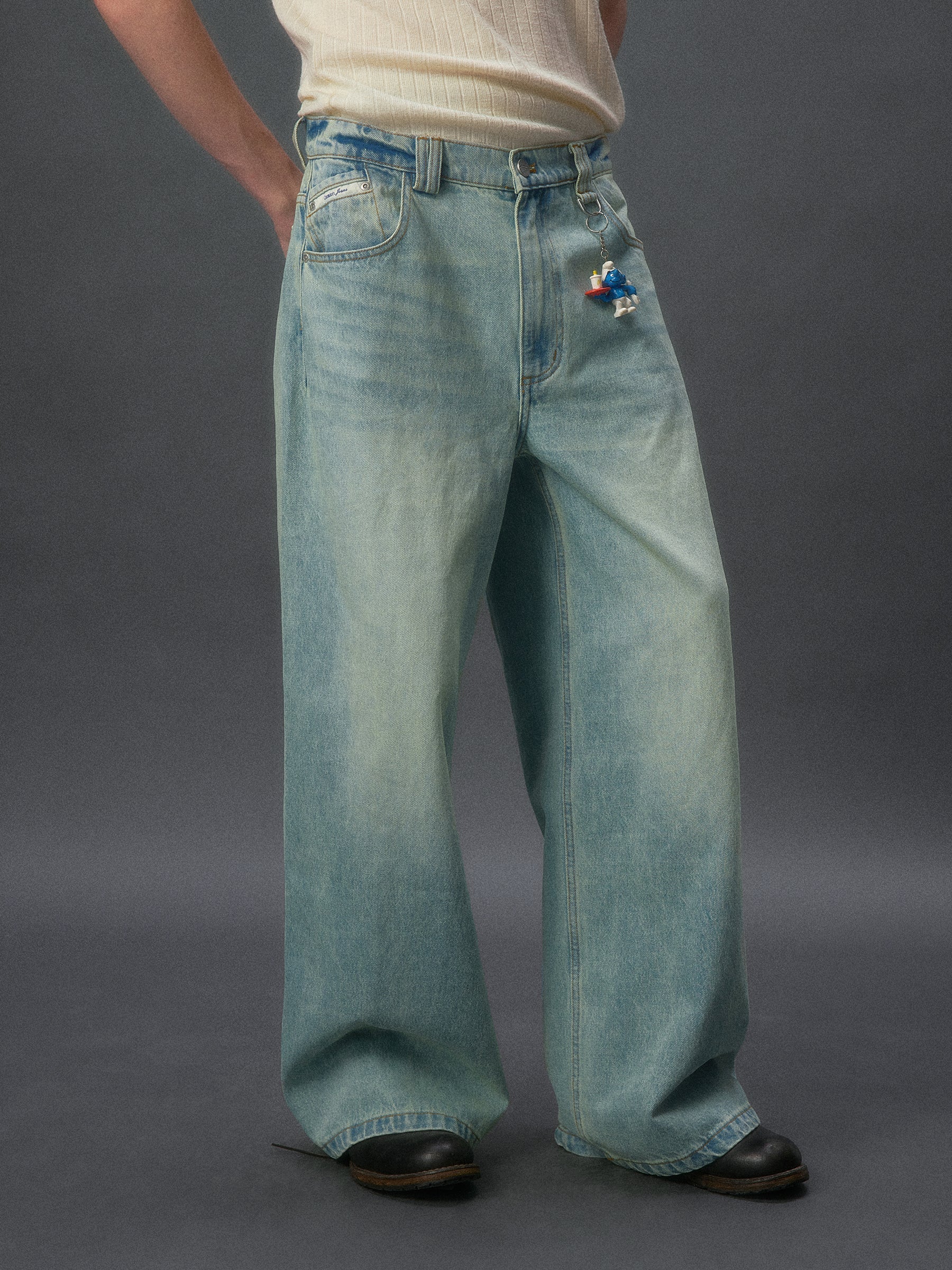 Ultra-Baggy Wide-Leg Jeans - Image 3