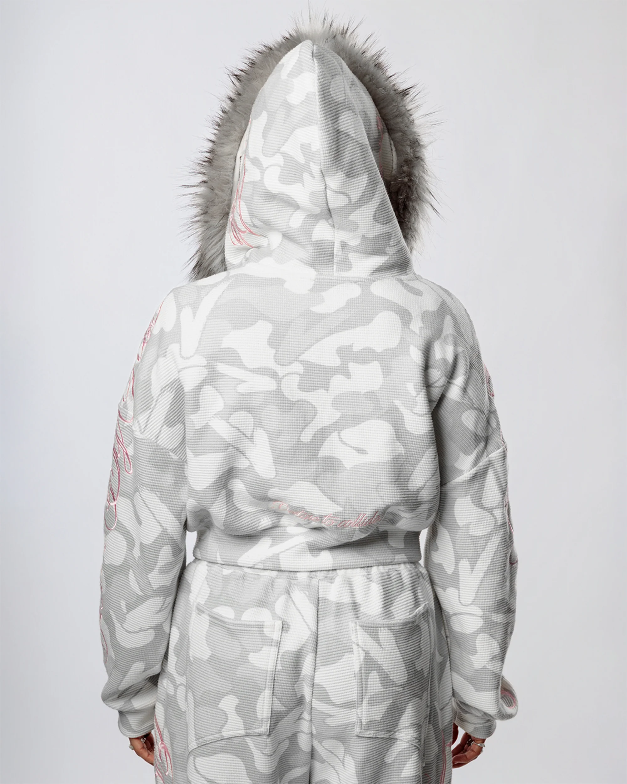 VISIONARY "BOUND BY FATE" CAMO FUR CROPPED ZIP-UP JACKET (WOMEN) - Image 4