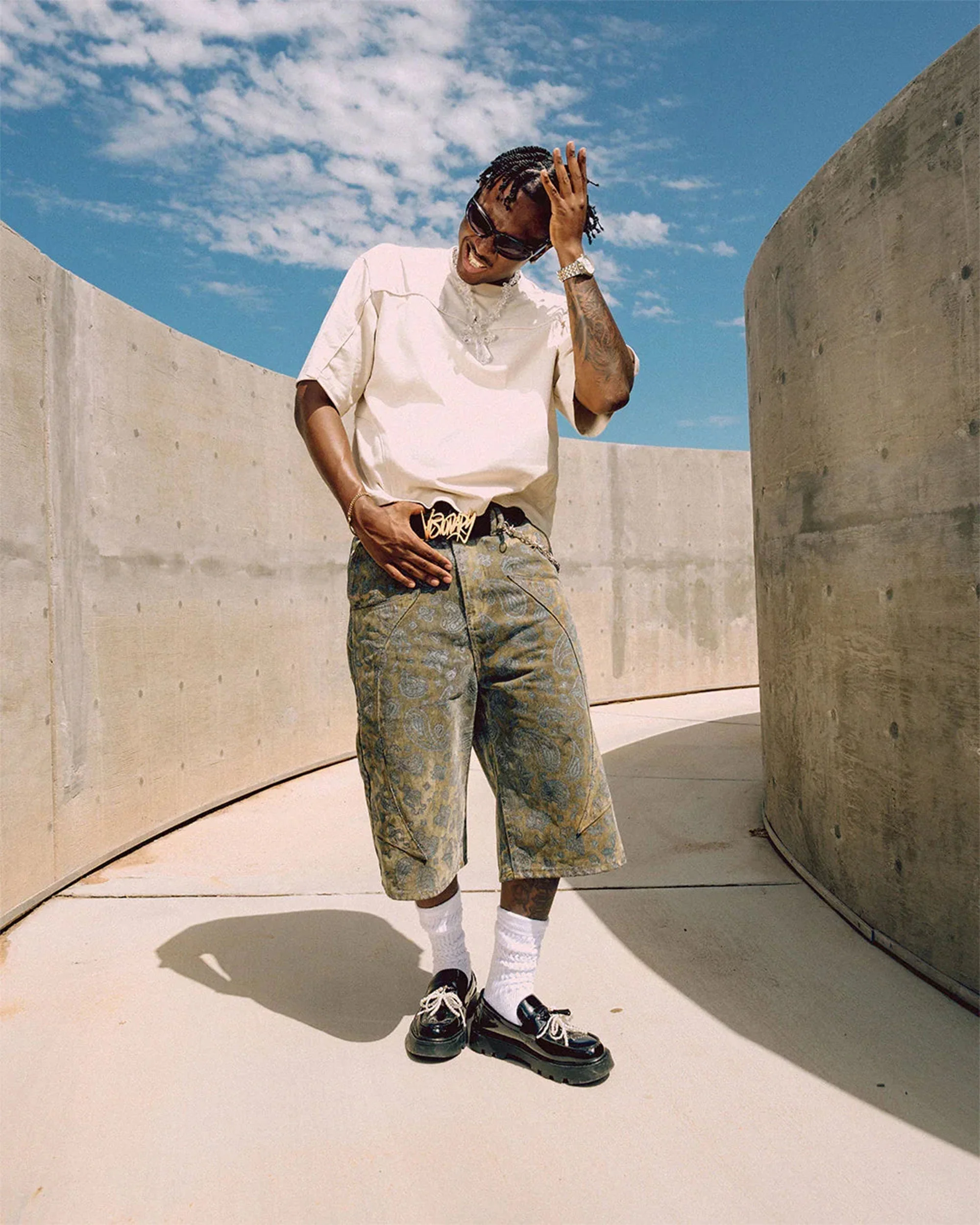 VISIONARY "GRANDMA COUCH" DENIM SHORTS - Image 2