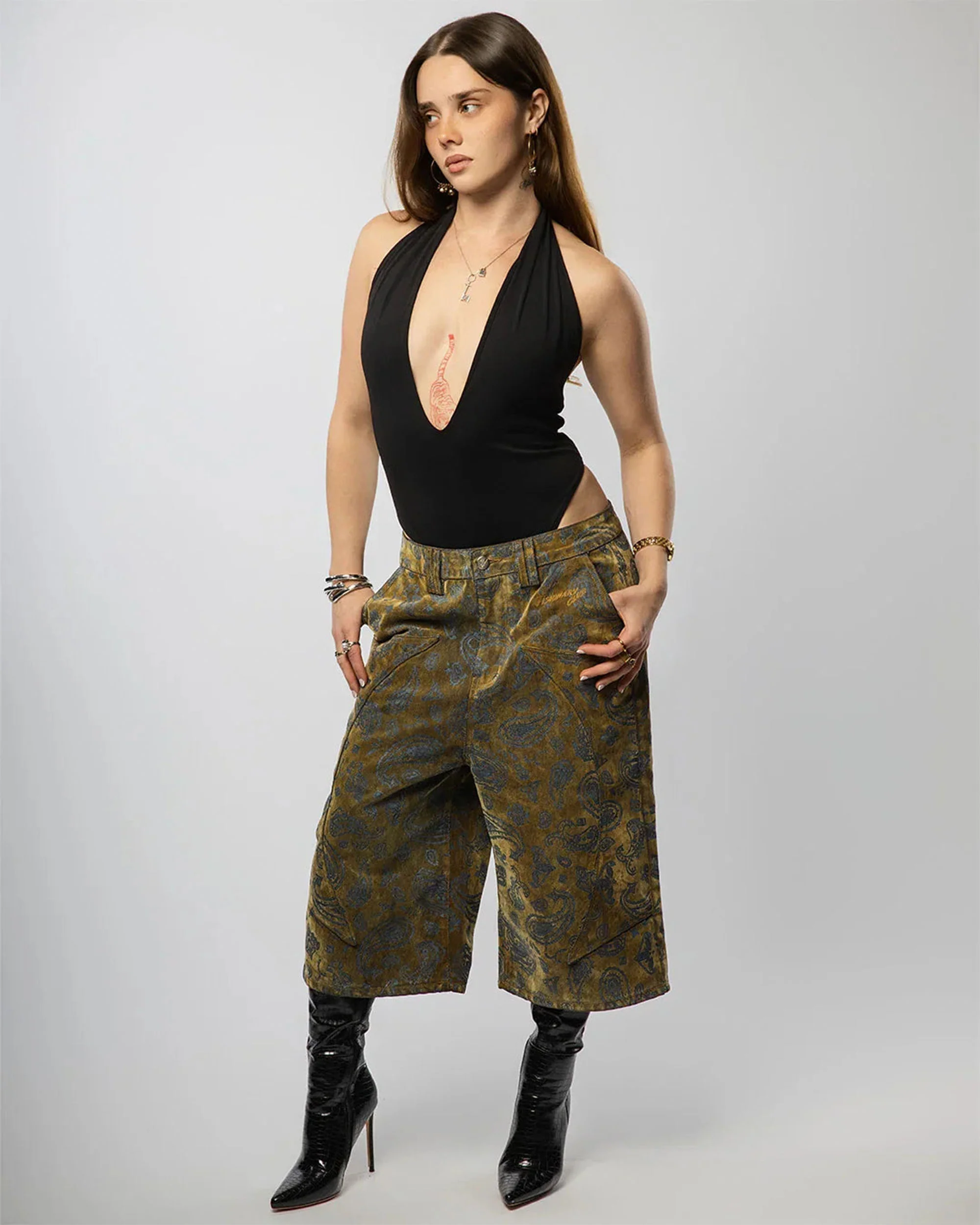 VISIONARY "GRANDMA COUCH" DENIM SHORTS - Image 5