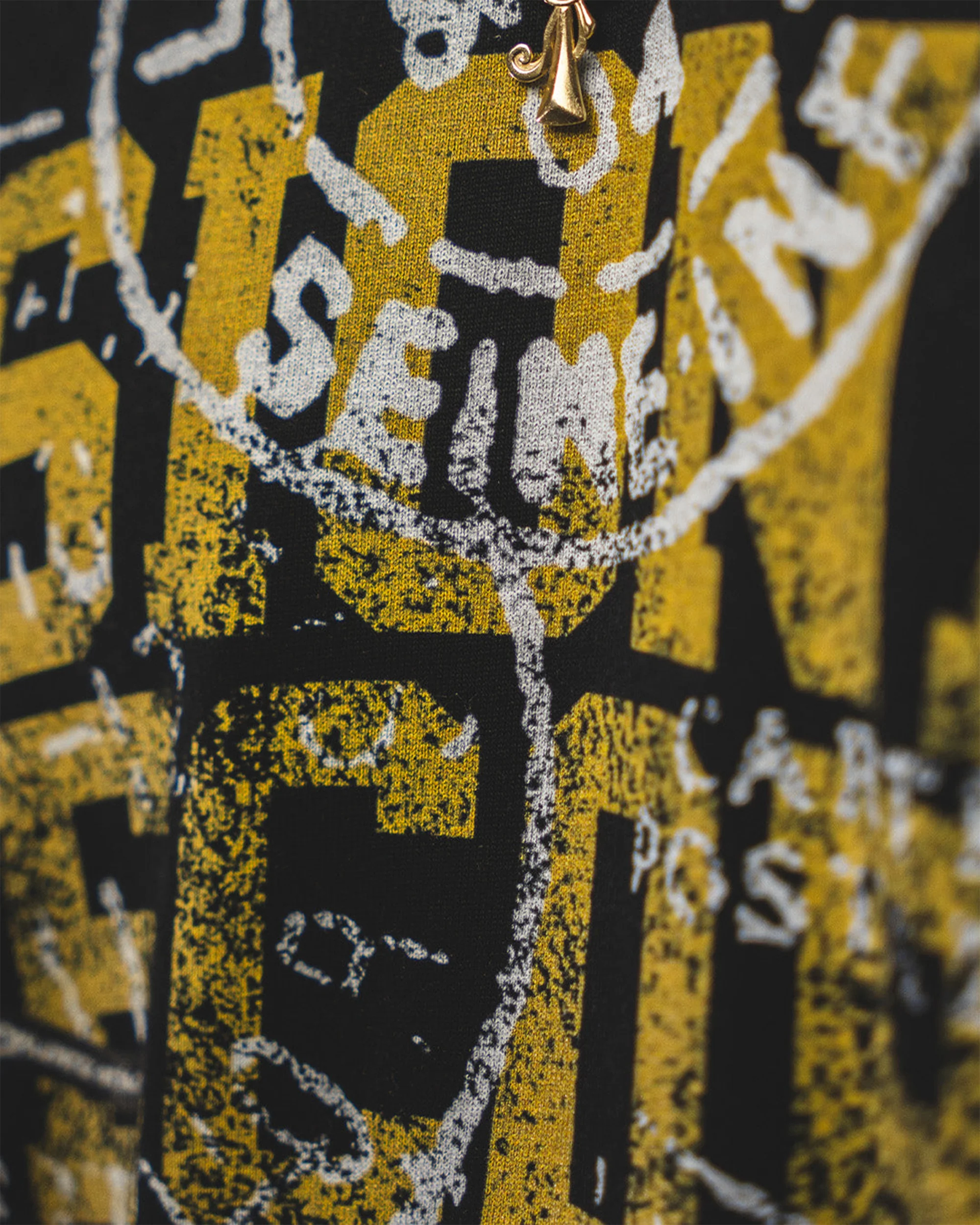 VZNARY" RECORDS" TEE - Image 3