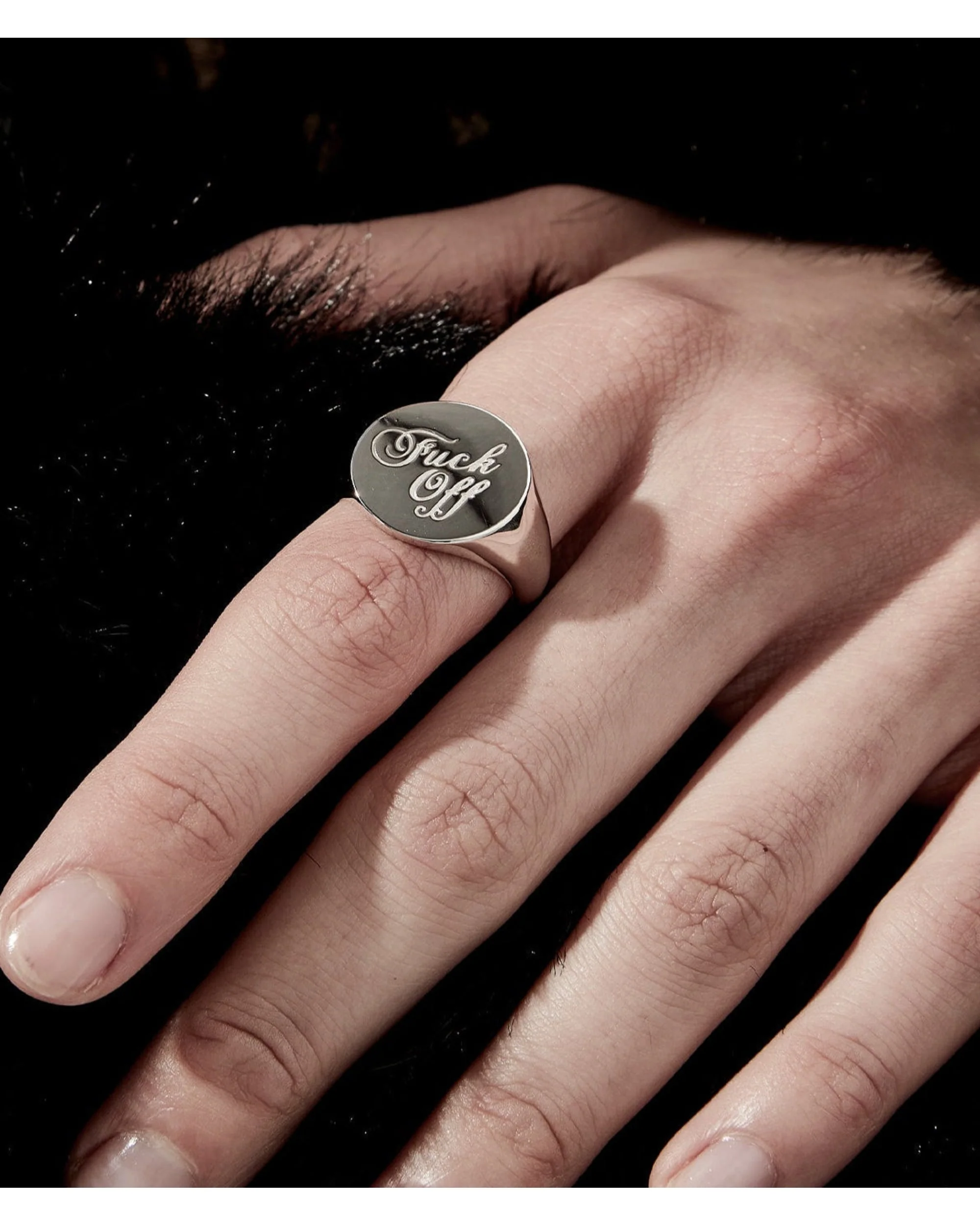 WARM WELCOME SIGNET RING - Image 4