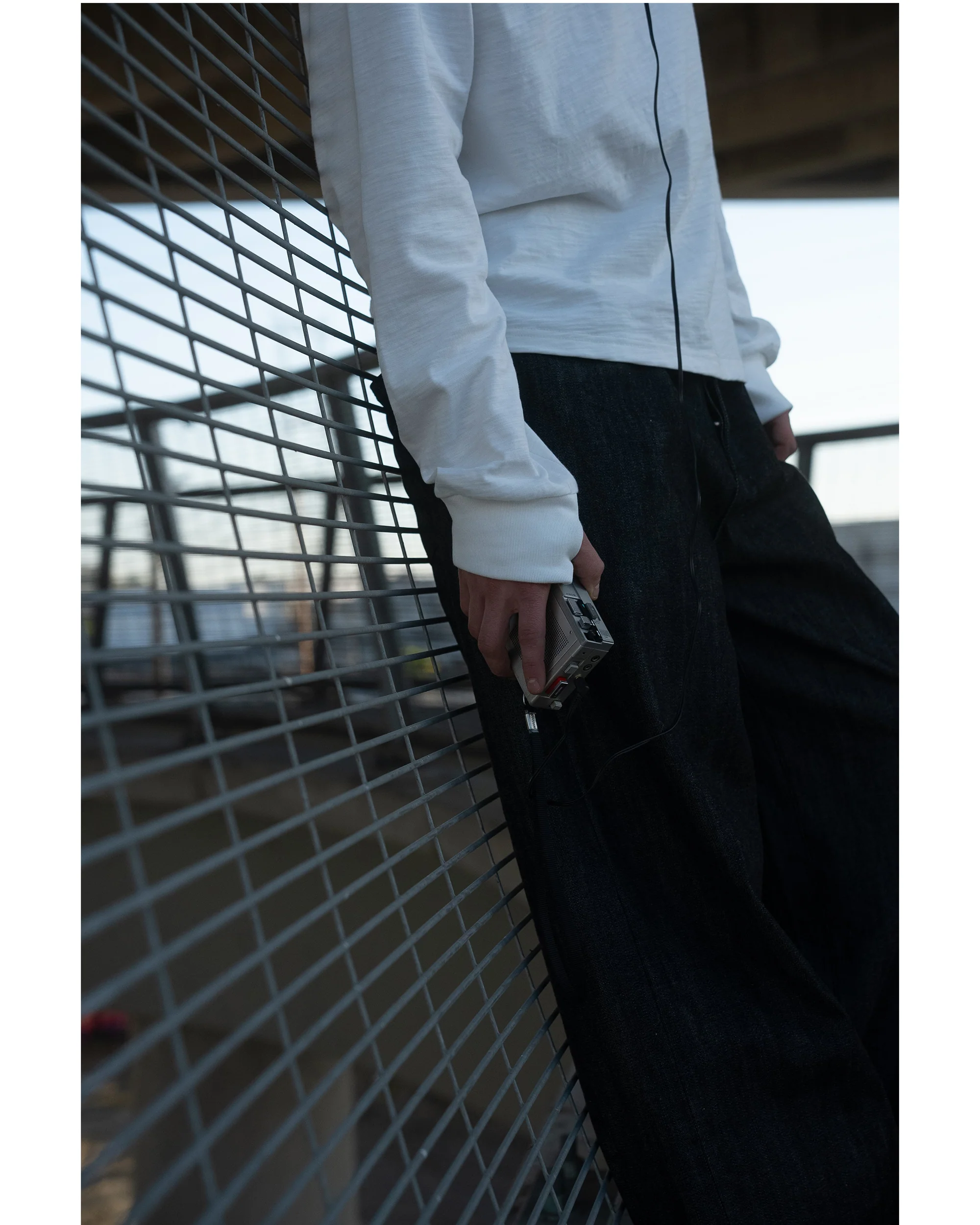 WHITE SLUB LONG SLEEVE SHIRT - Image 10