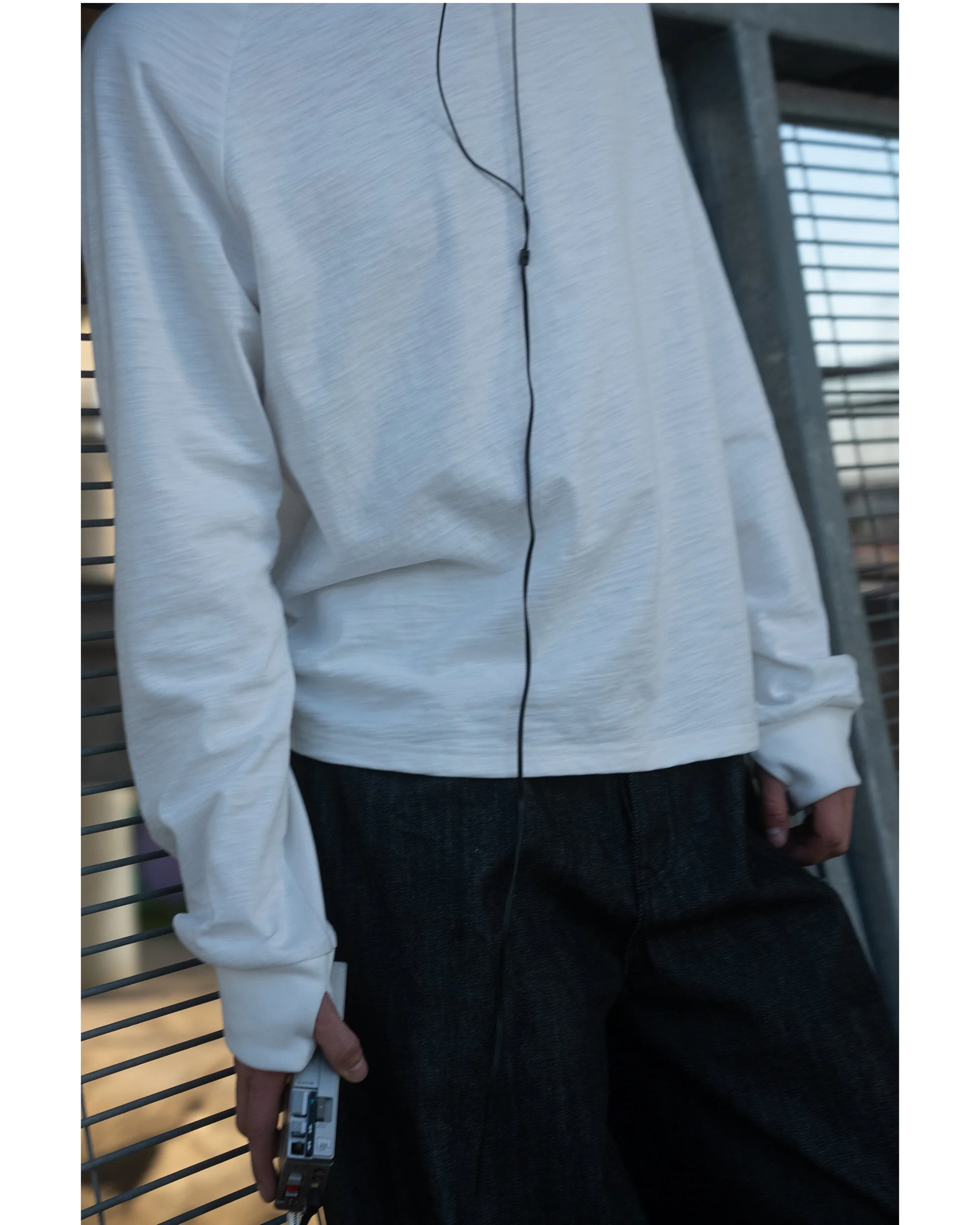 WHITE SLUB LONG SLEEVE SHIRT - Image 11