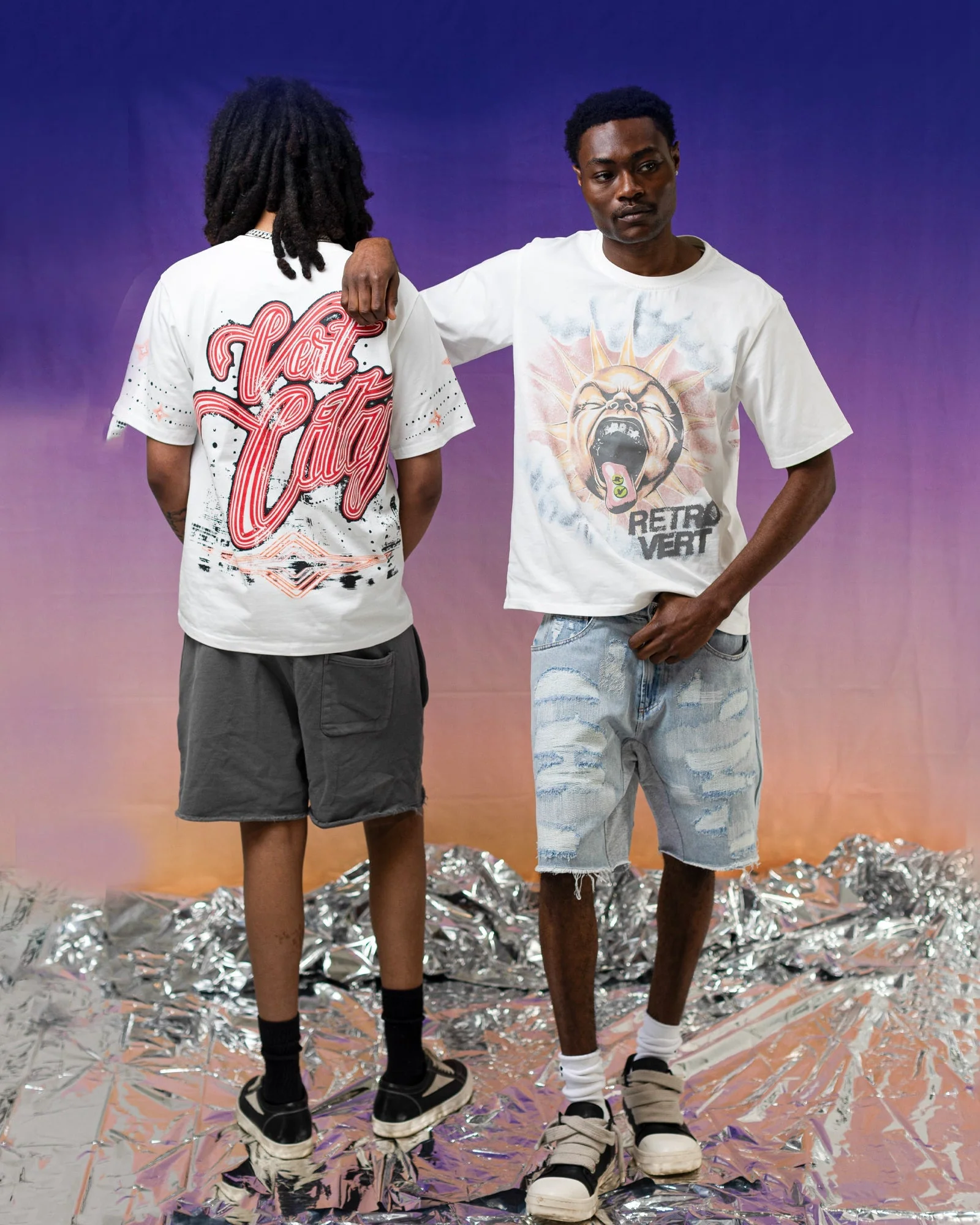WHITE VERT CITY SHIRT - Image 6