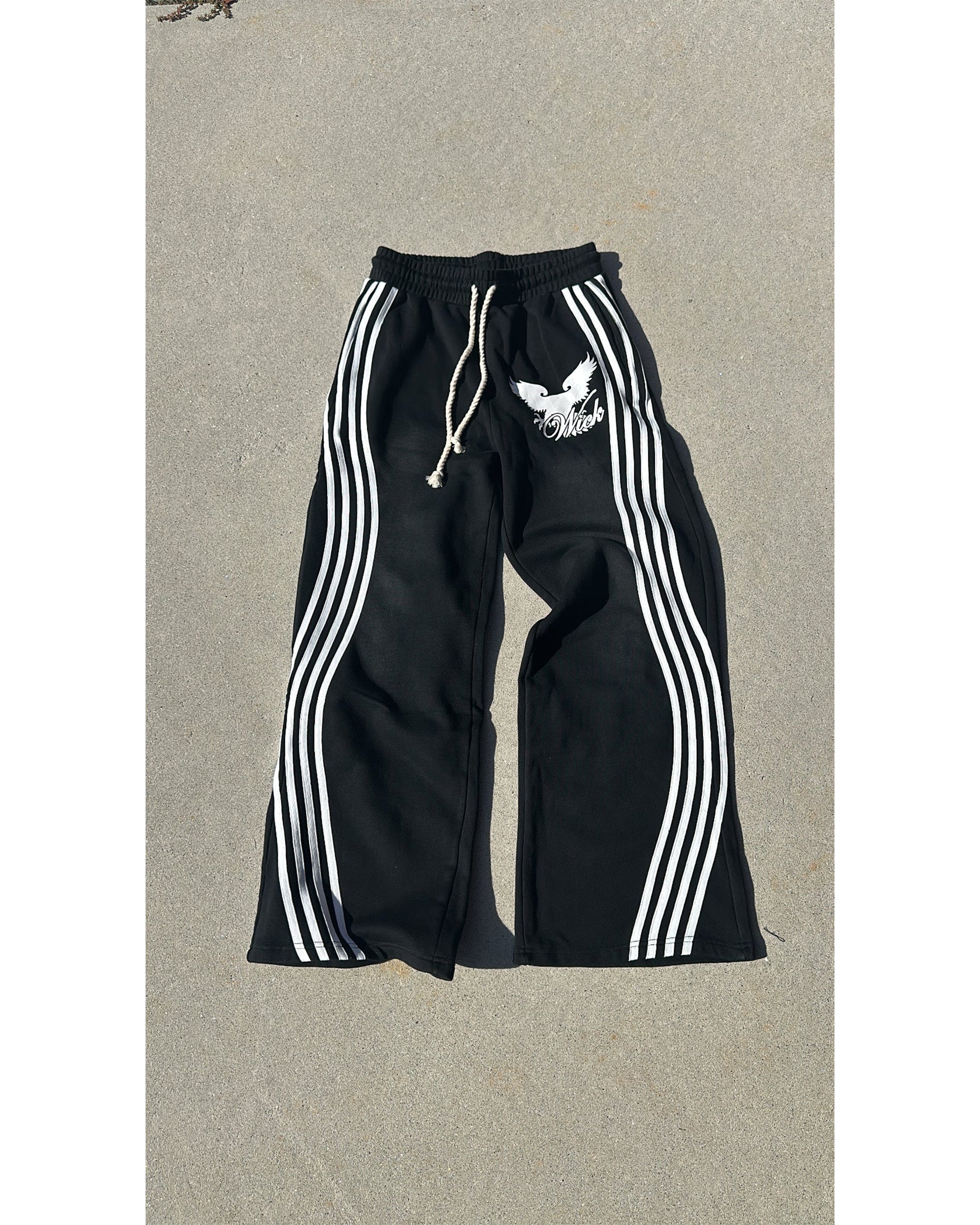 WICK EAGLE SWEATS (BLACK) - Image 3