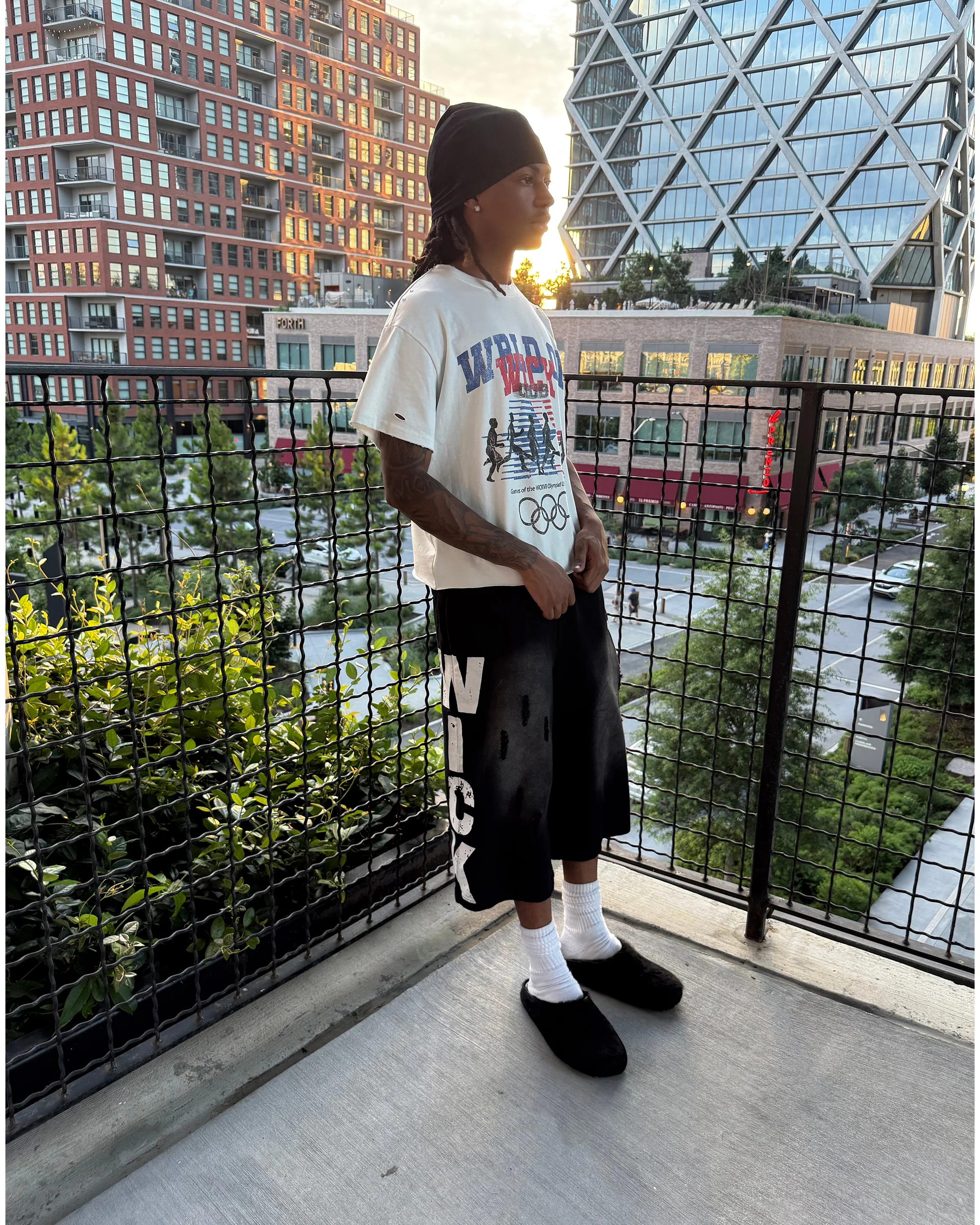 WICK SWEAT SHORTS (BLACK N WHITE) - Image 2