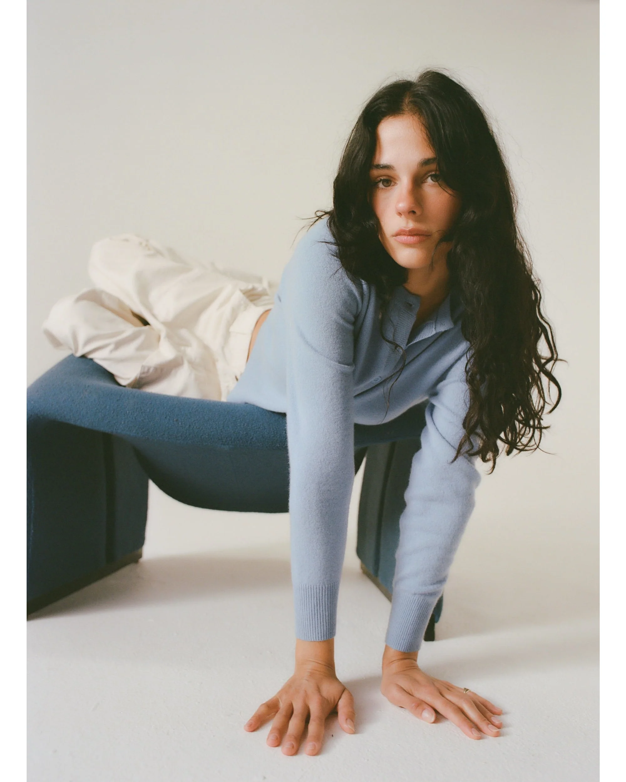 Women's Cashmere Cardigan - Image 11
