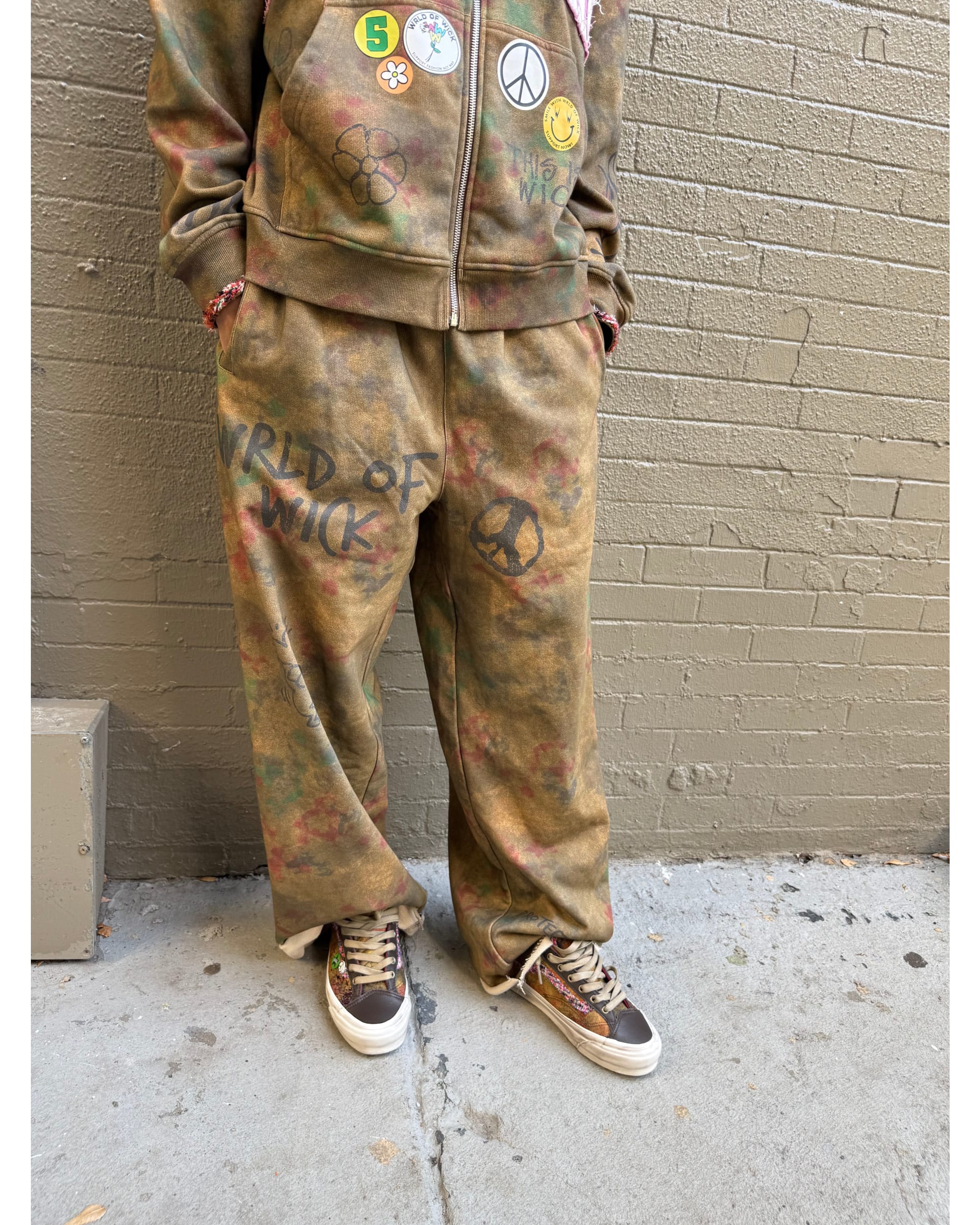 WORLD PEACE SWEATS - Image 3