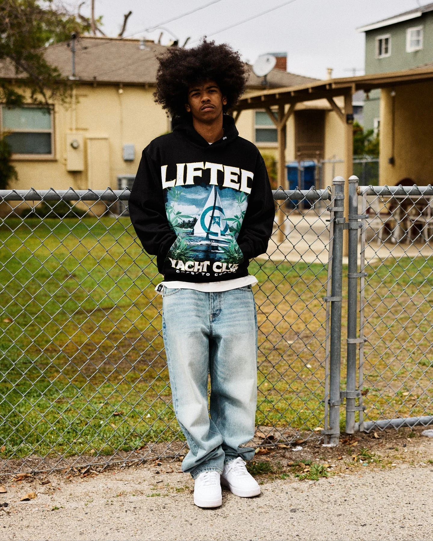 YACHT CLUB HOODIE Black - Image 5